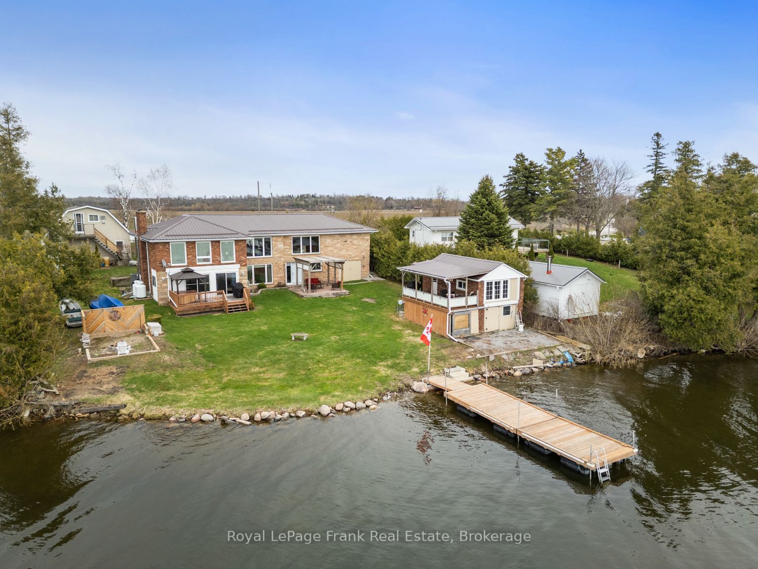 106 Starr Boulevard Property Photo 1