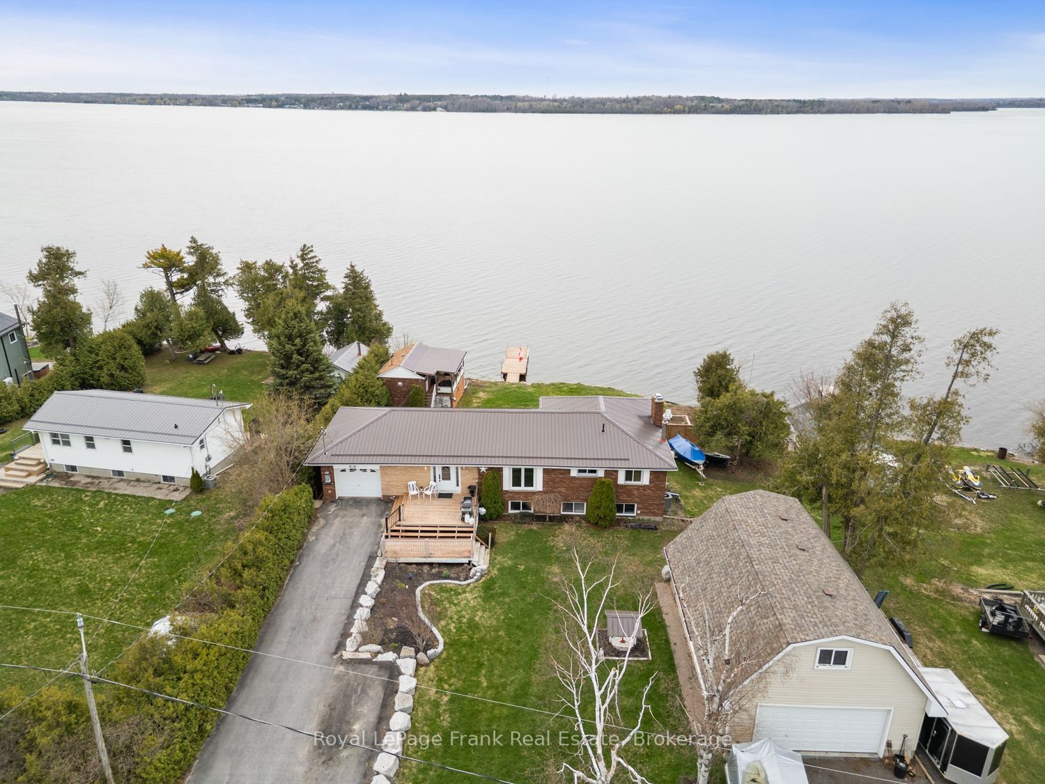 106 Starr Boulevard Property Photo 4