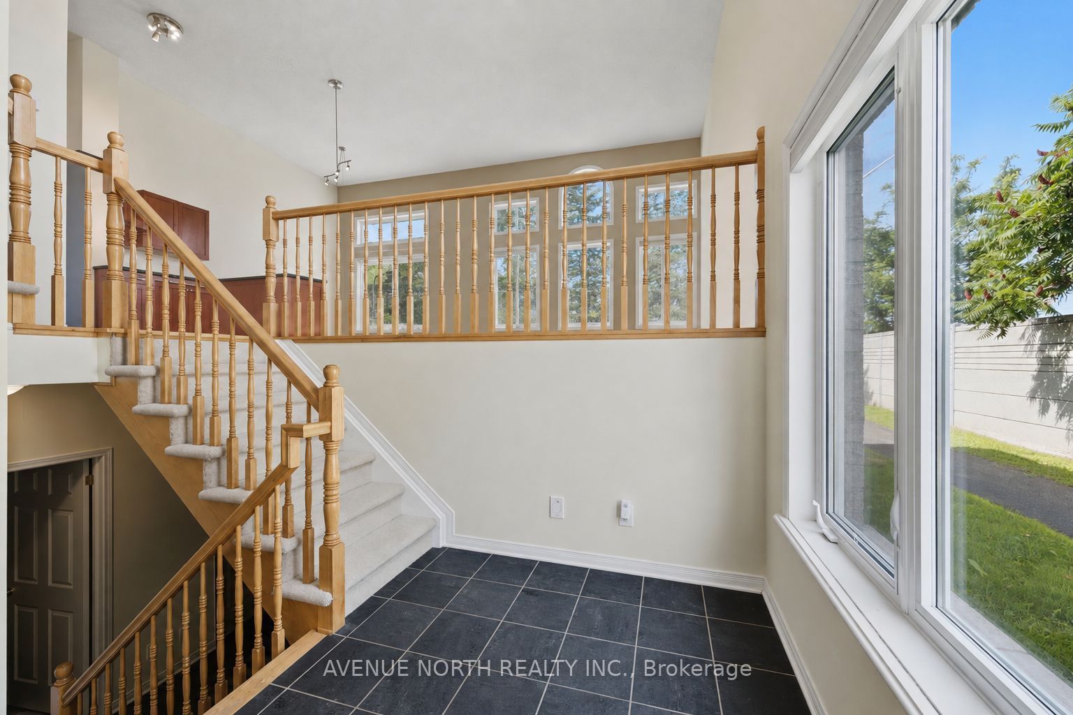 141 Gladeview Private Property Photo 8