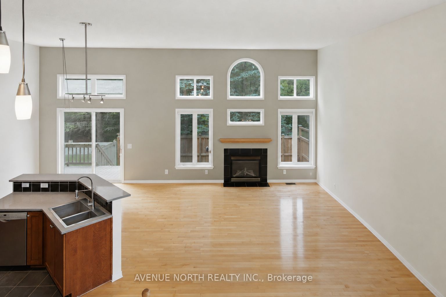 141 Gladeview Private Property Photo 20