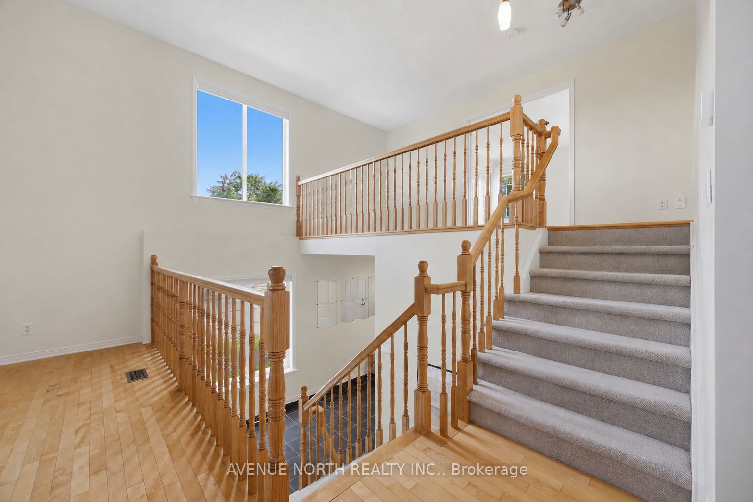 141 Gladeview Private Property Photo 22