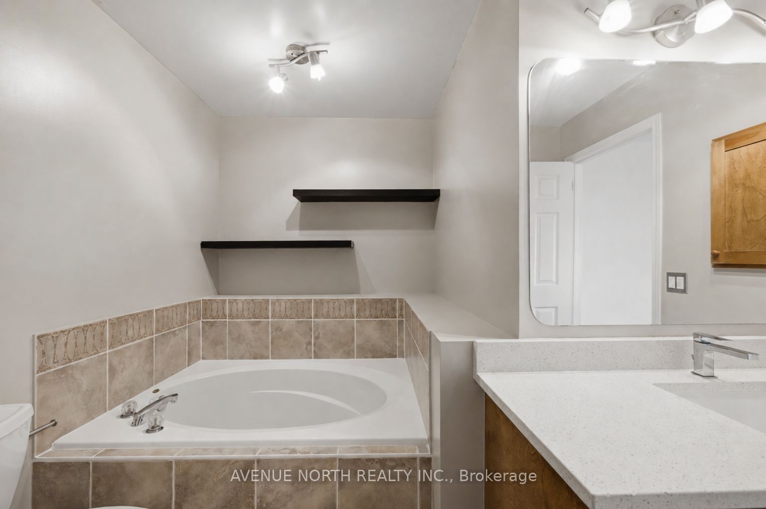 141 Gladeview Private Property Photo 23