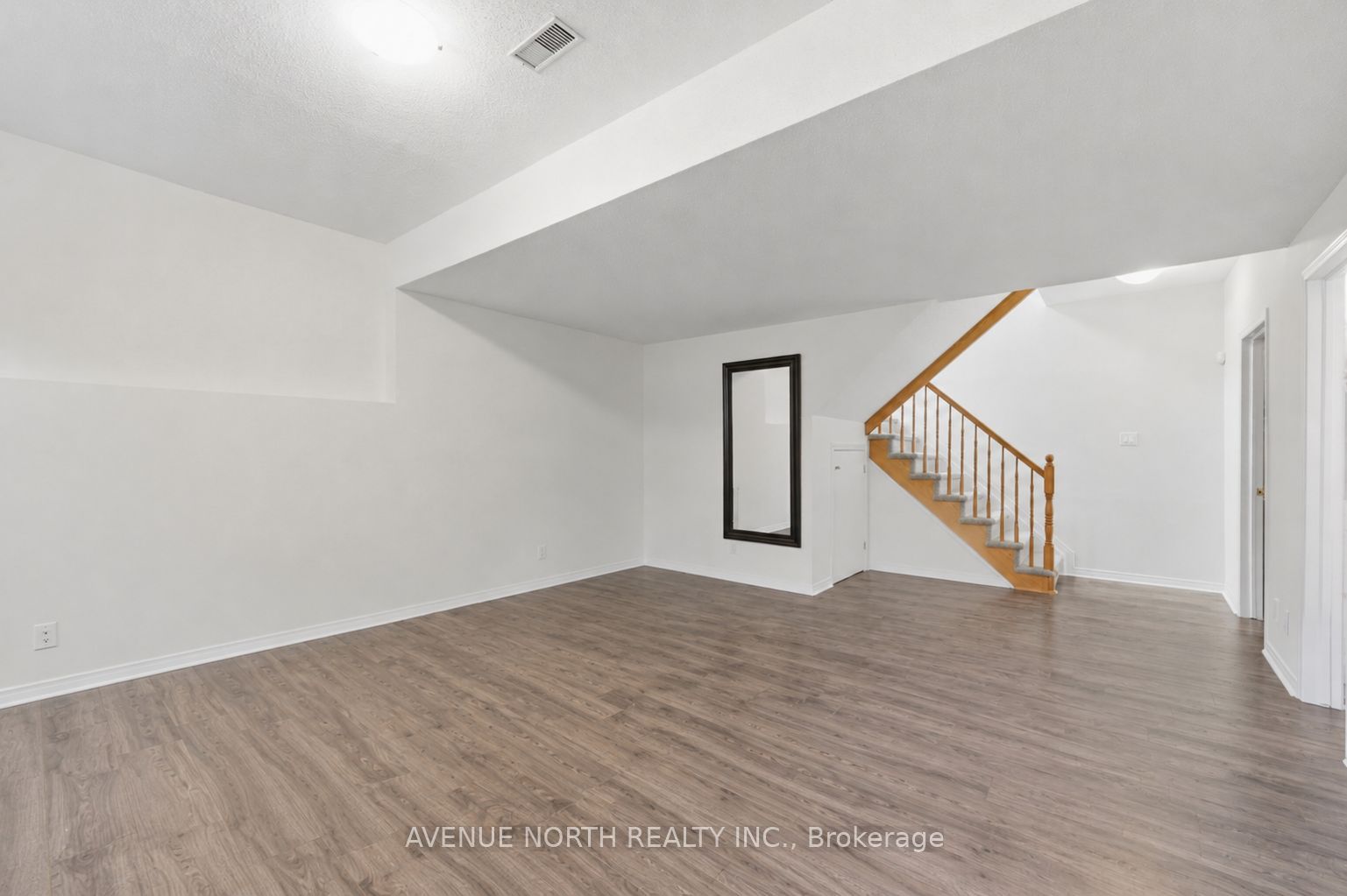 141 Gladeview Private Property Photo 37