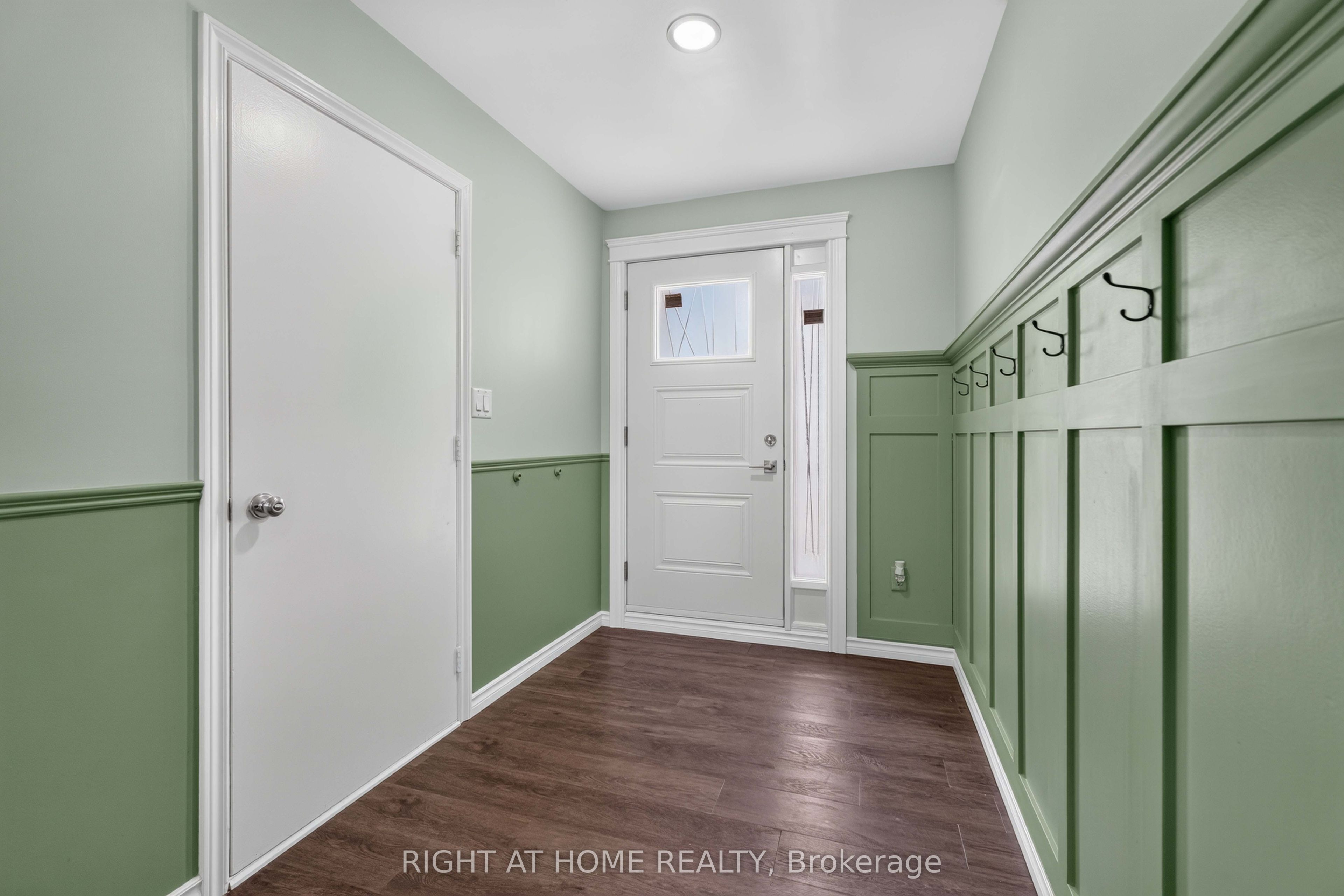 66 Summercrest Drive 3 Property Photo 2