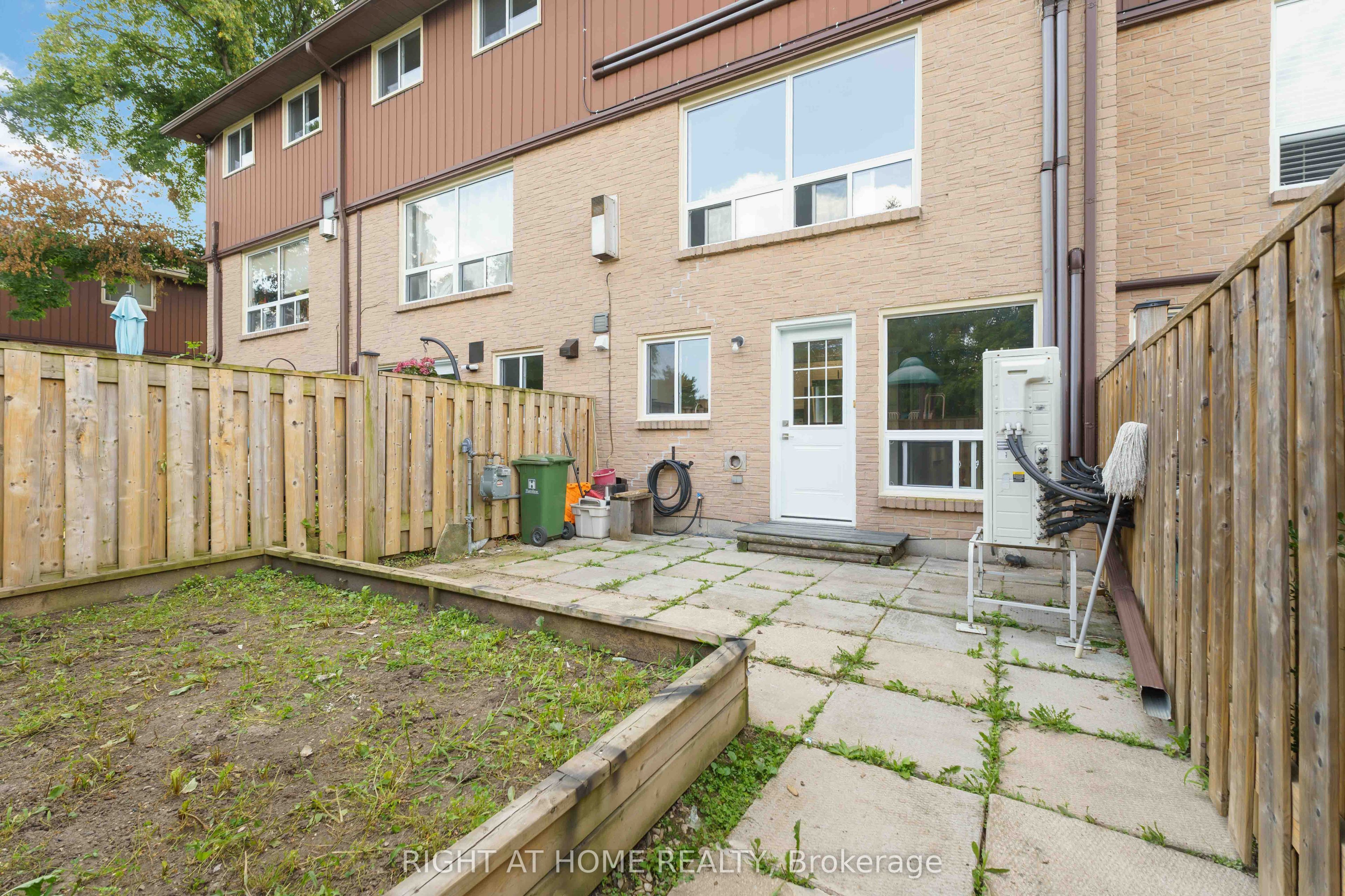 66 Summercrest Drive 3 Property Photo 25