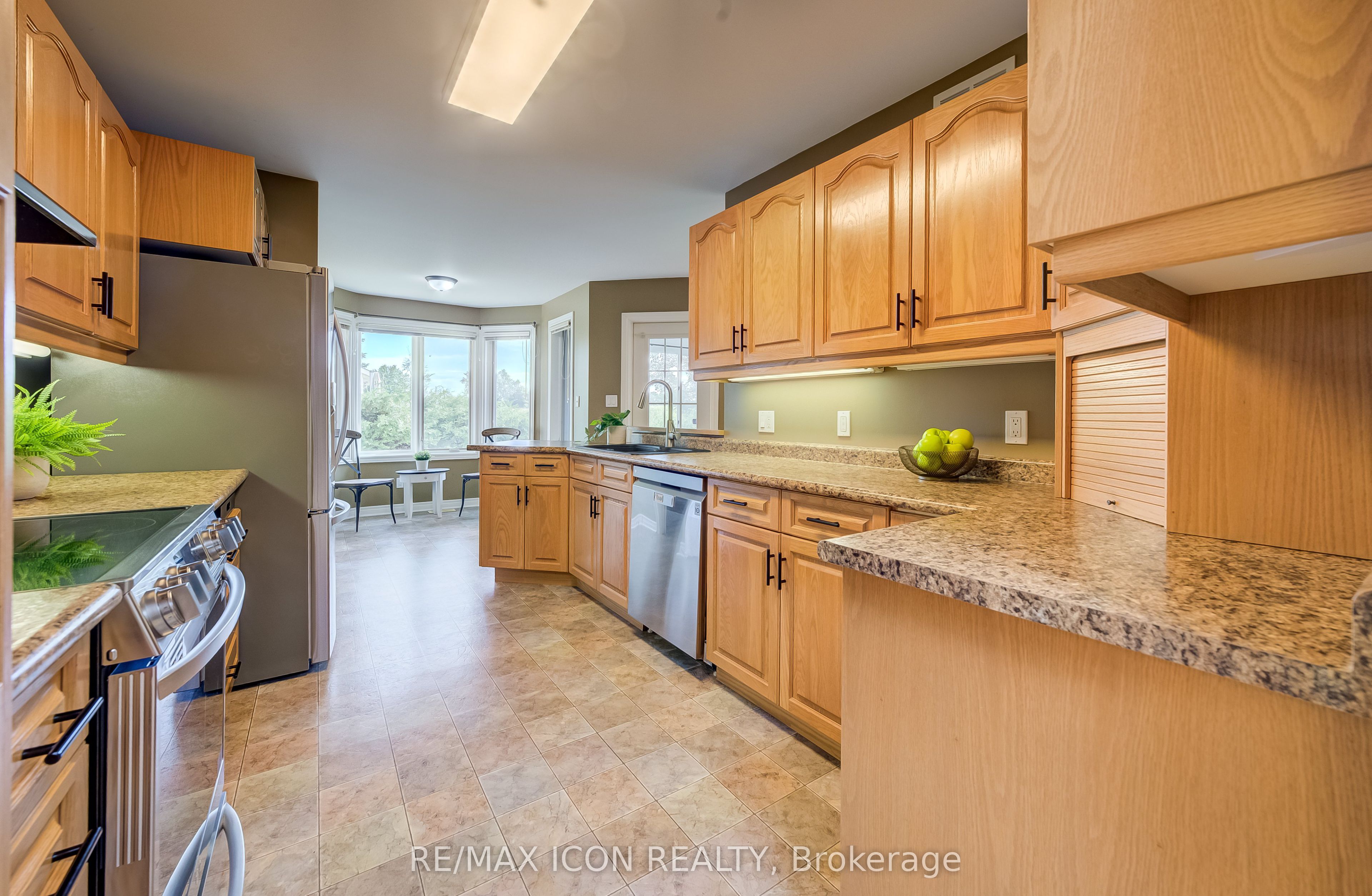 910 Walton Avenue N Property Photo 13