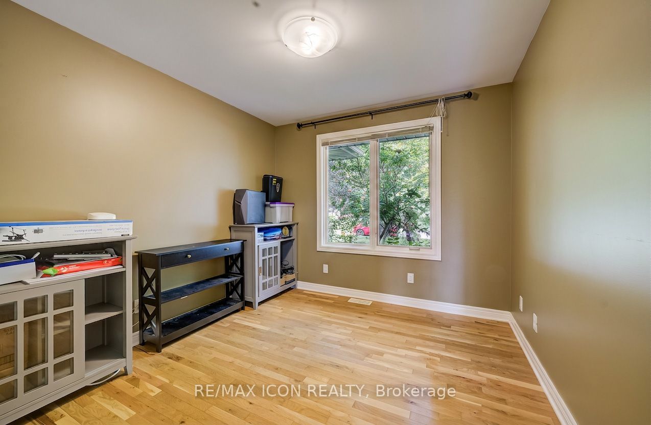 910 Walton Avenue N Property Photo 26