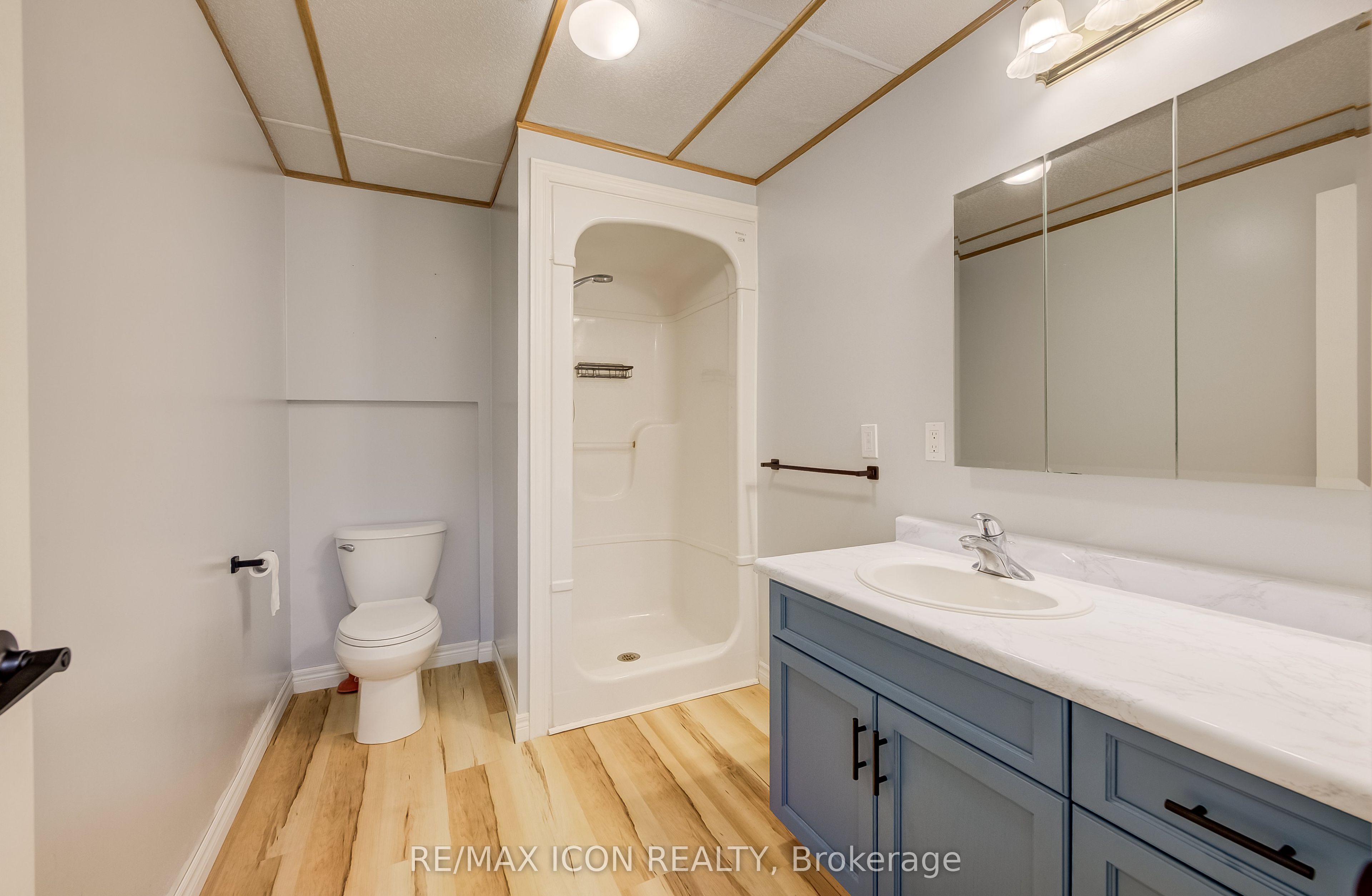 910 Walton Avenue N Property Photo 38