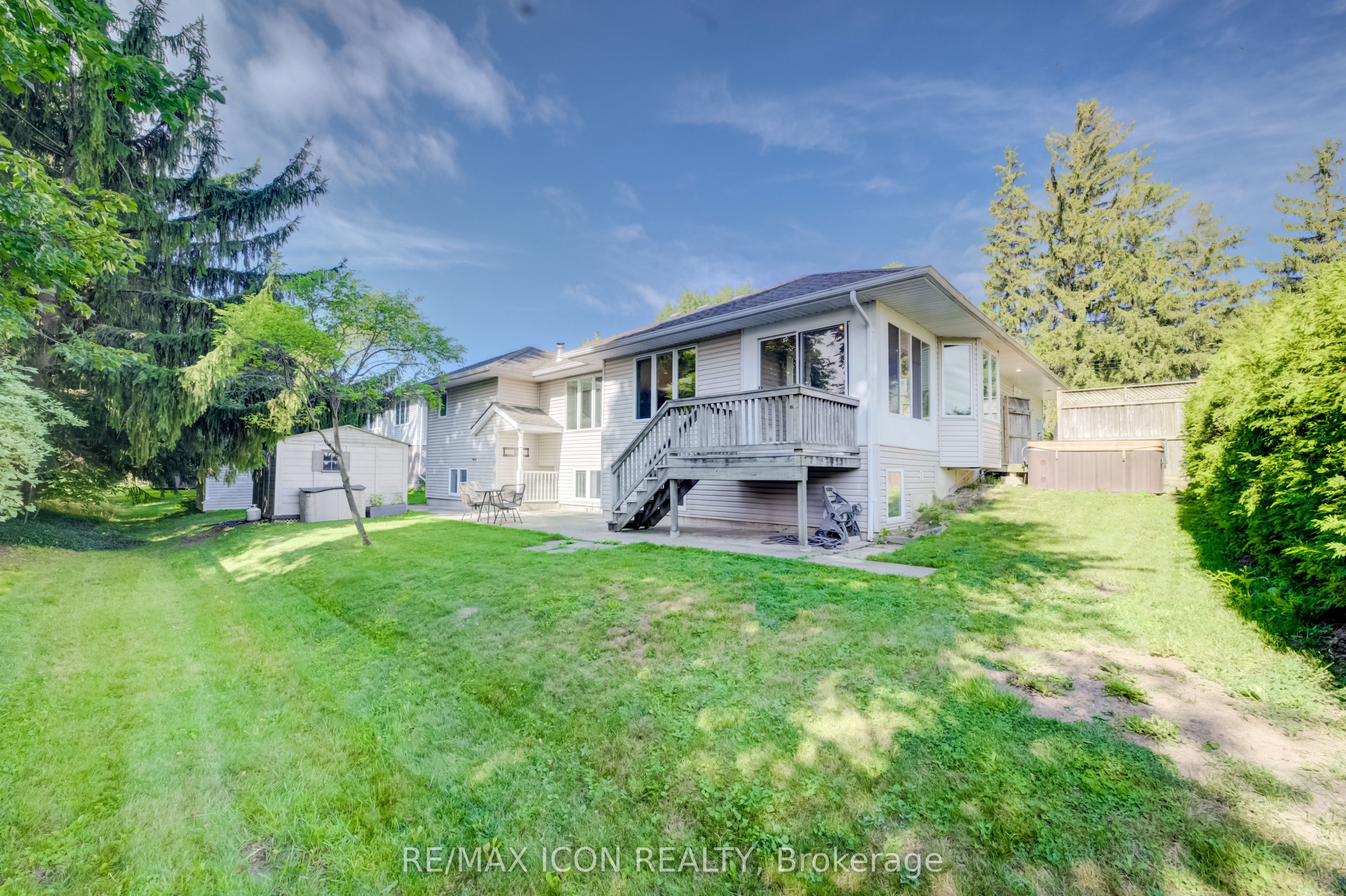 910 Walton Avenue N Property Photo 44