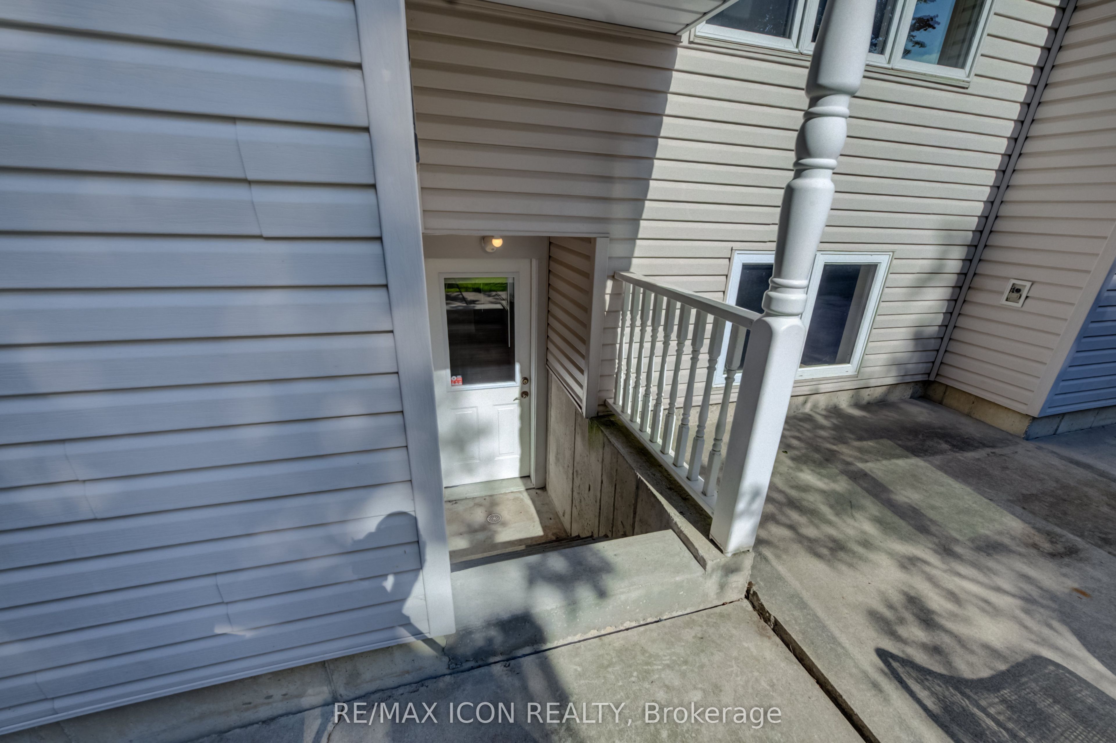 910 Walton Avenue N Property Photo 45