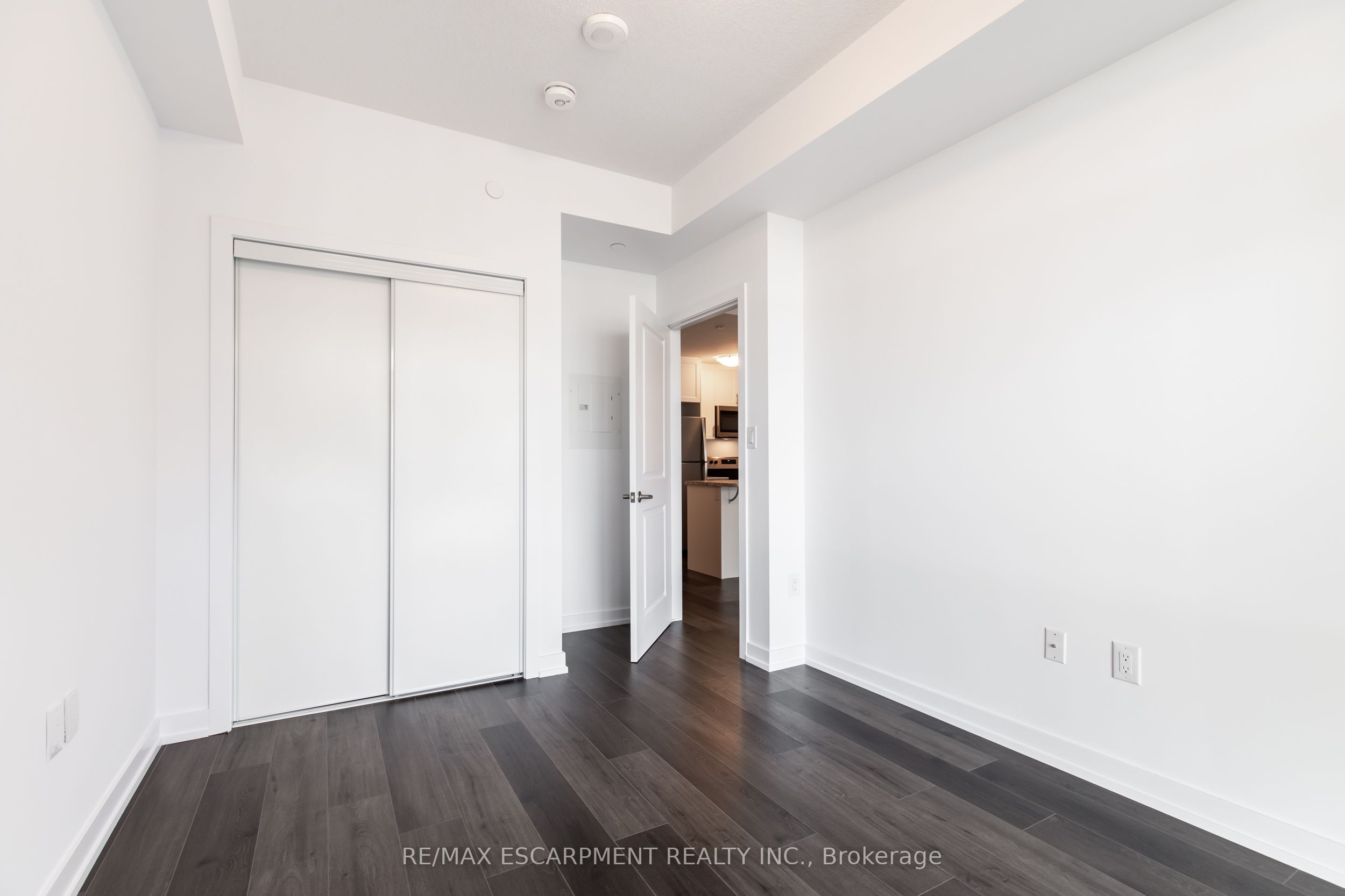 470 Dundas Street E 417 Property Photo 19