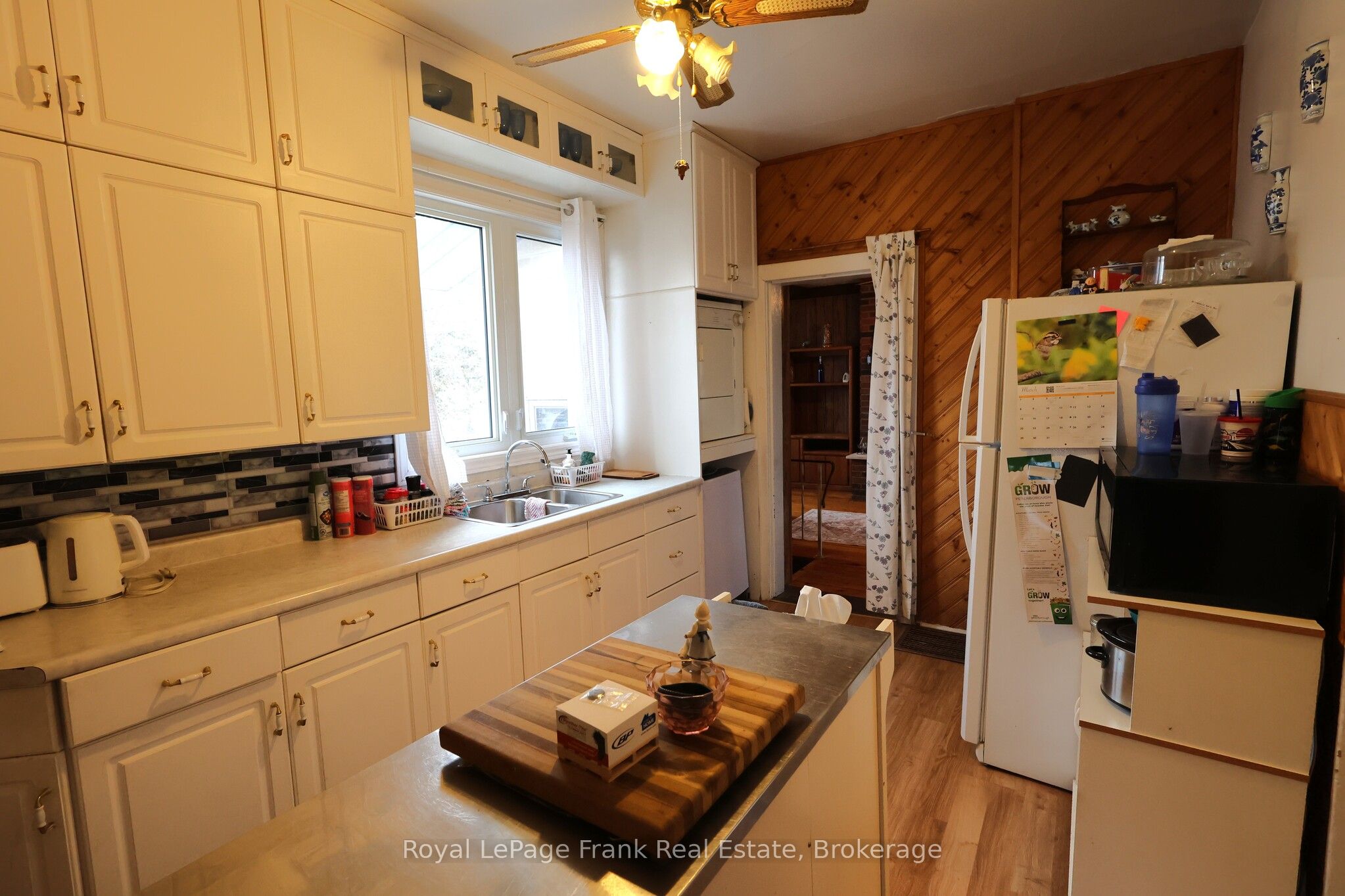 294 Parkhill Road W Property Photo 9