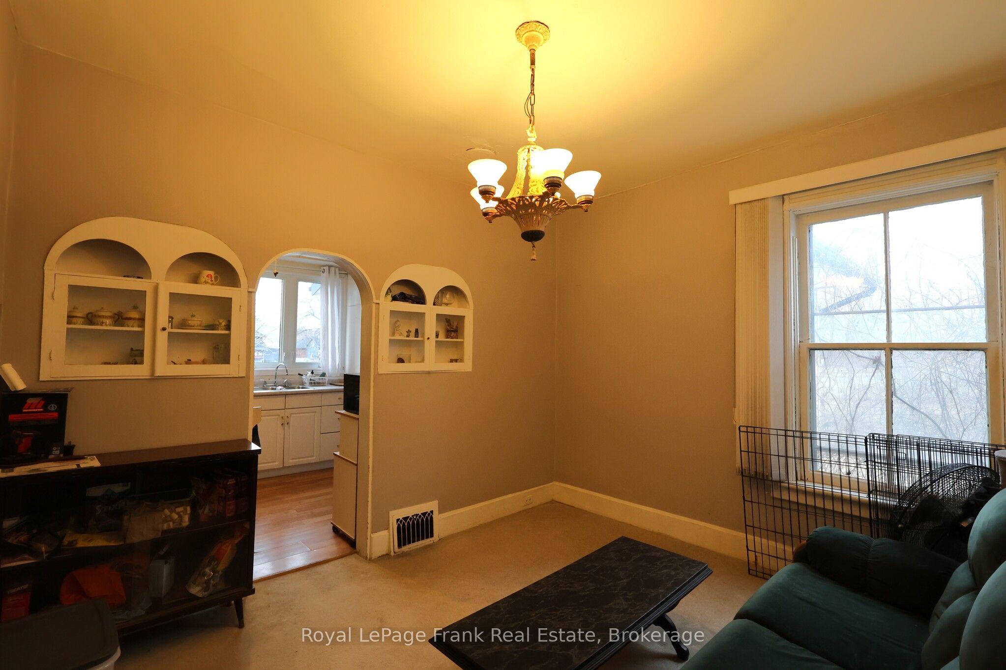 294 Parkhill Road W Property Photo 10