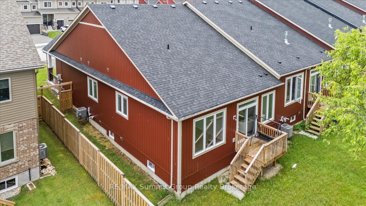 118 Stonebrook Way Property Photo 2