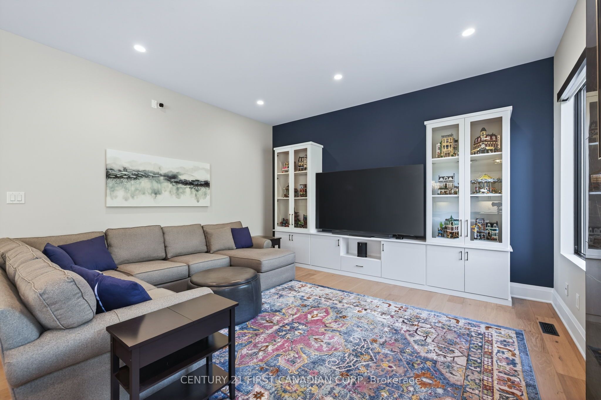 1704 Upper West Avenue Property Photo 7