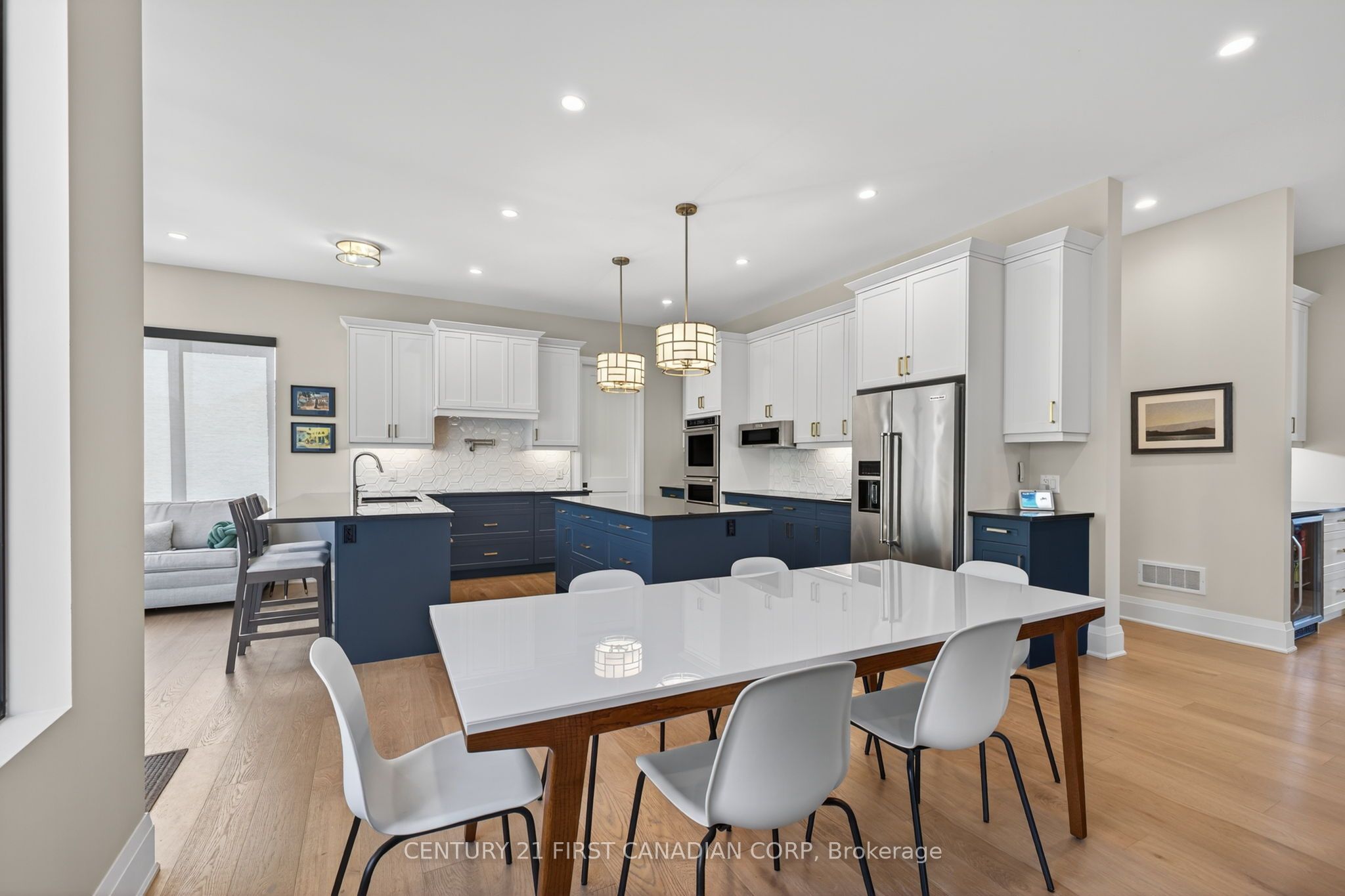 1704 Upper West Avenue Property Photo 9