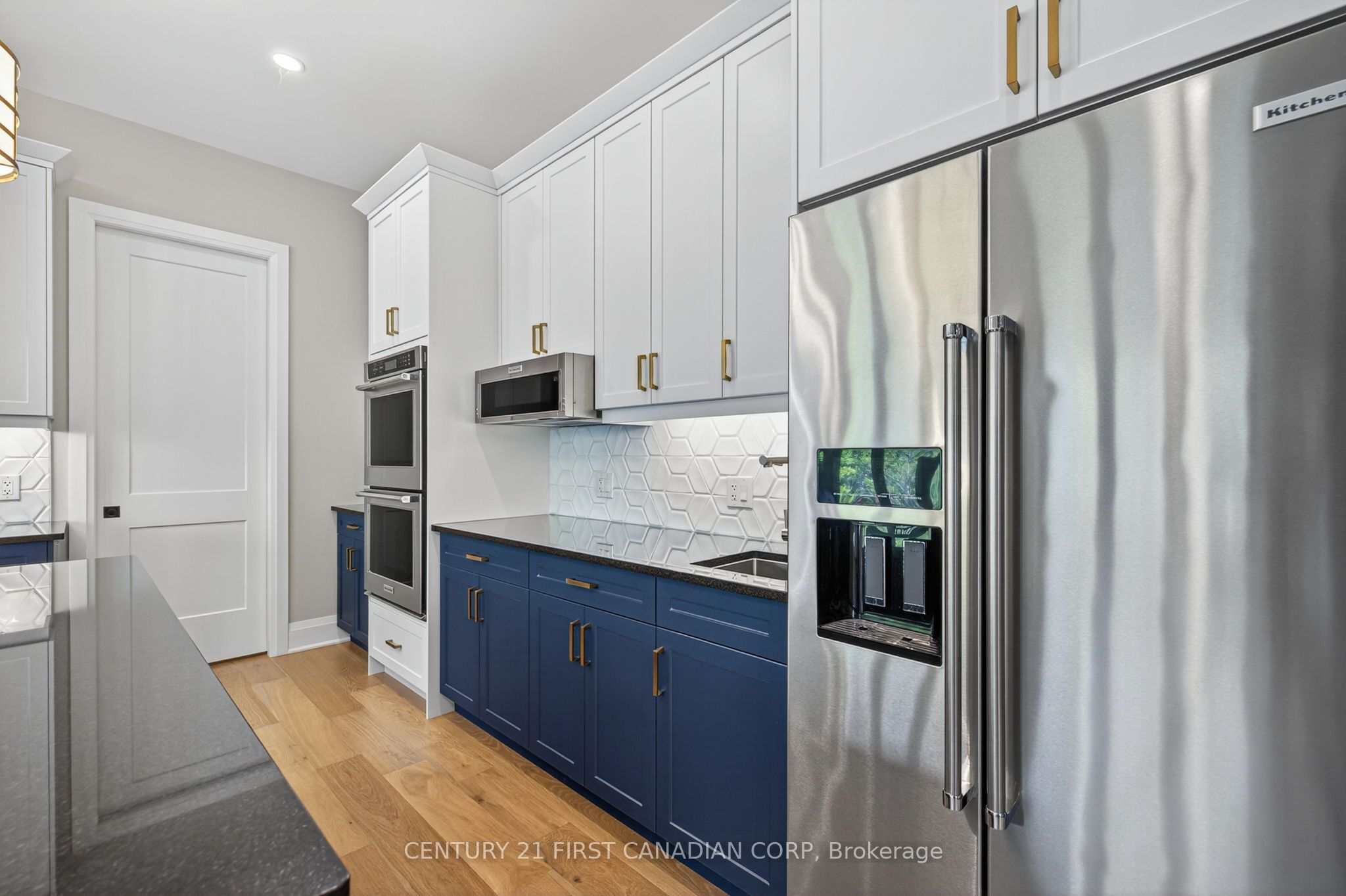 1704 Upper West Avenue Property Photo 12