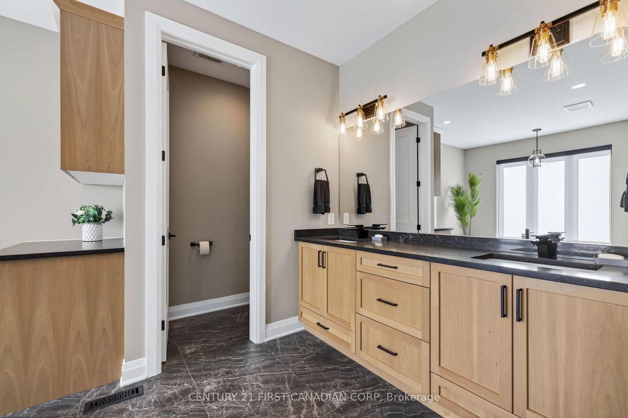 1704 Upper West Avenue Property Photo 20