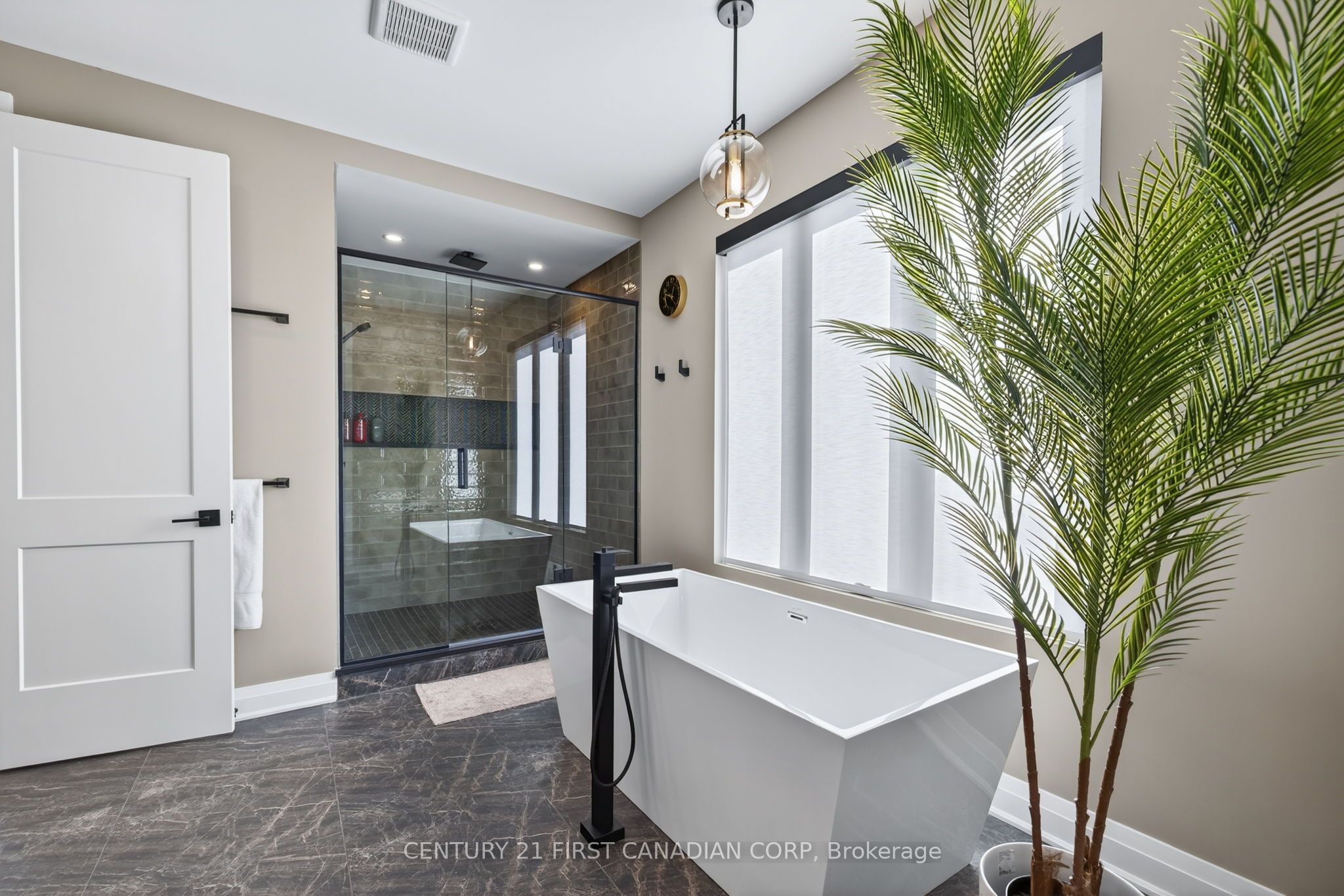 1704 Upper West Avenue Property Photo 21