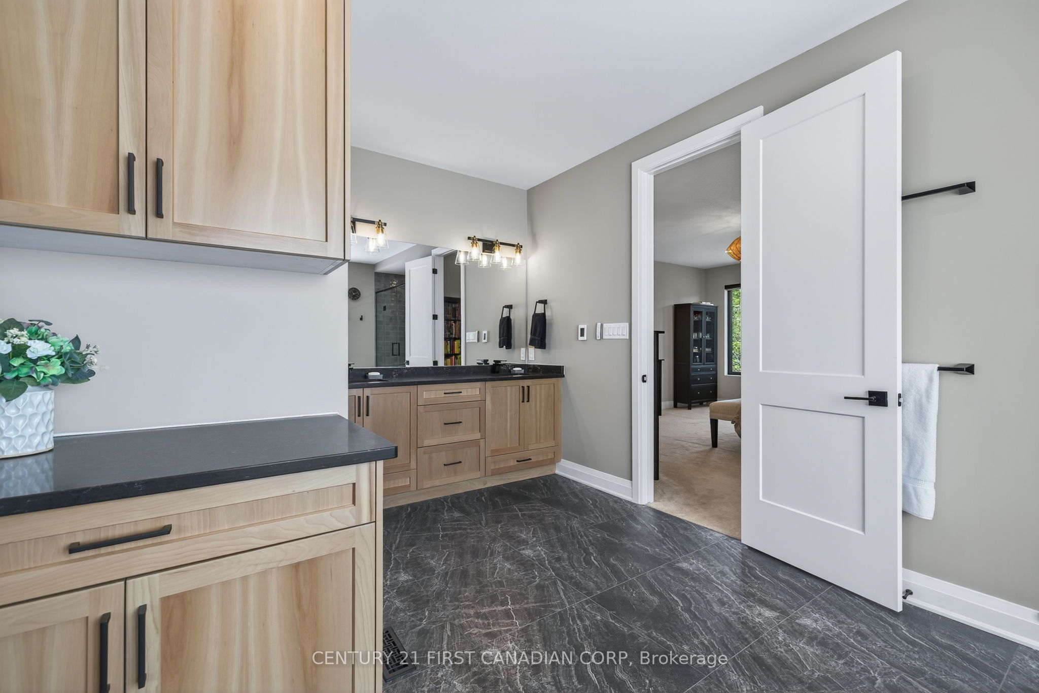 1704 Upper West Avenue Property Photo 22