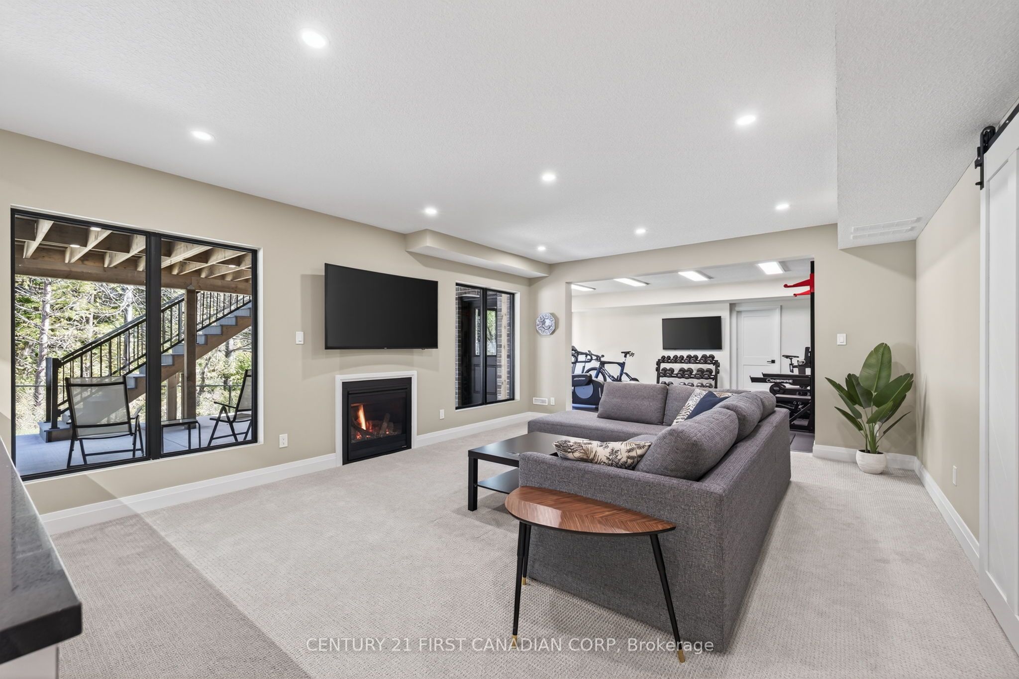 1704 Upper West Avenue Property Photo 37