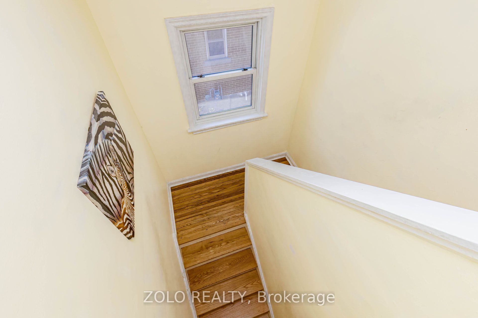 236 Parkdale Avenue S Property Photo 25