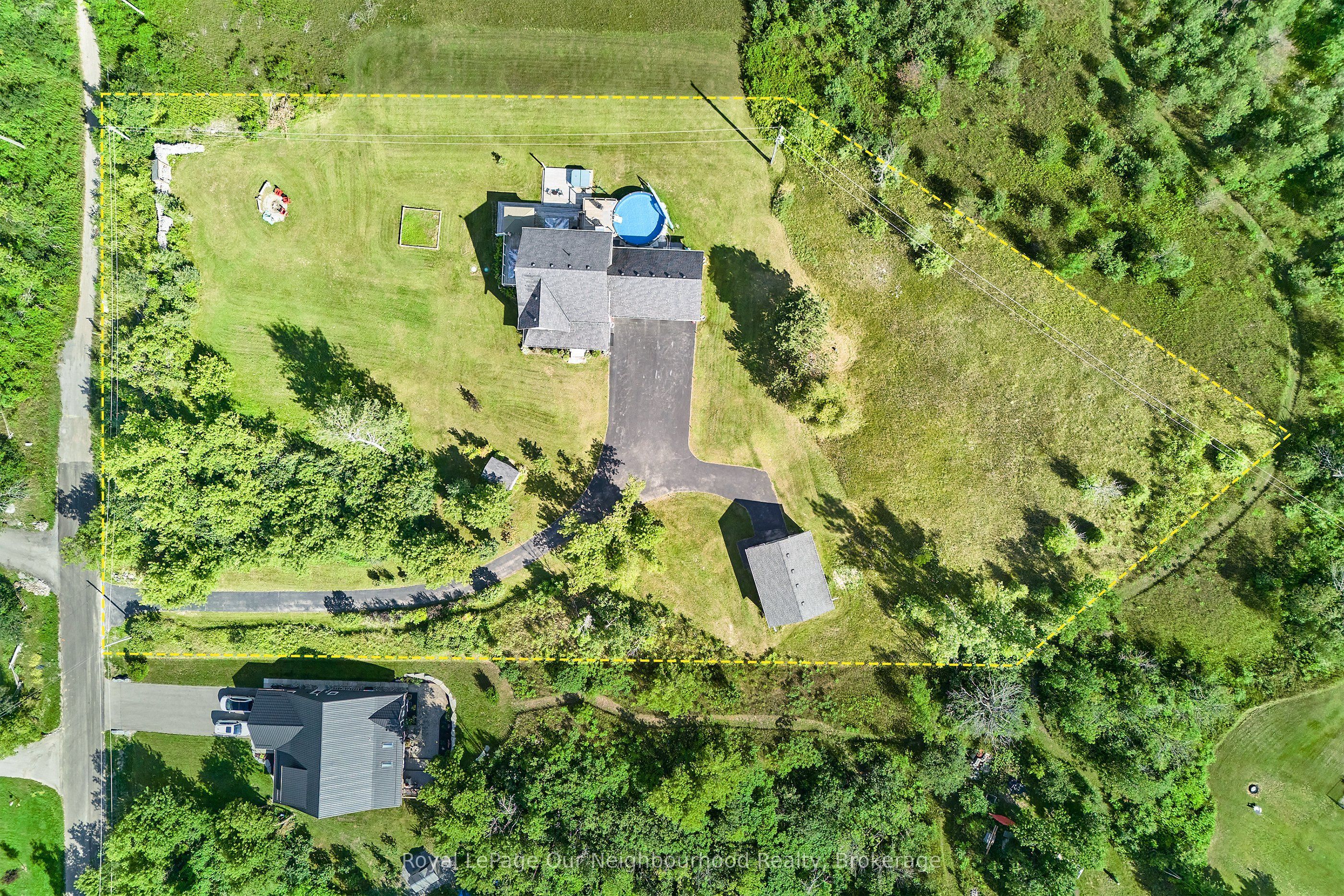 2317 Hillview Drive Property Photo 5