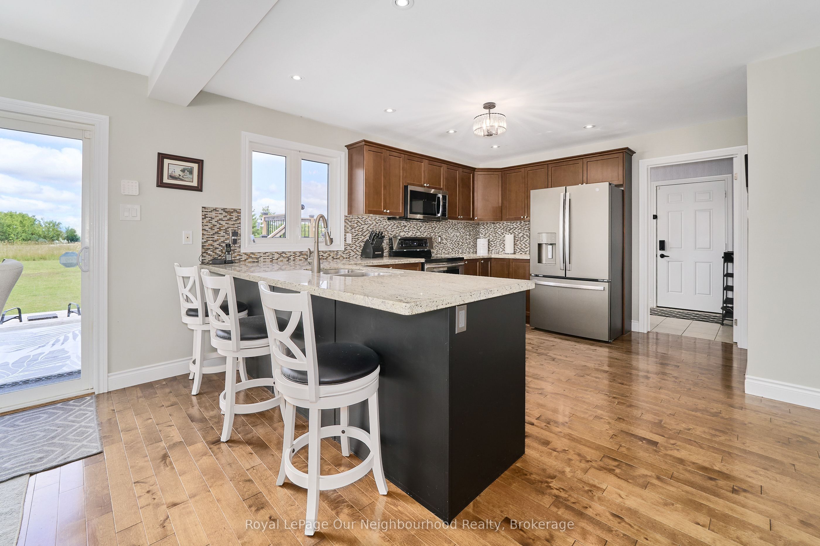 2317 Hillview Drive Property Photo 13
