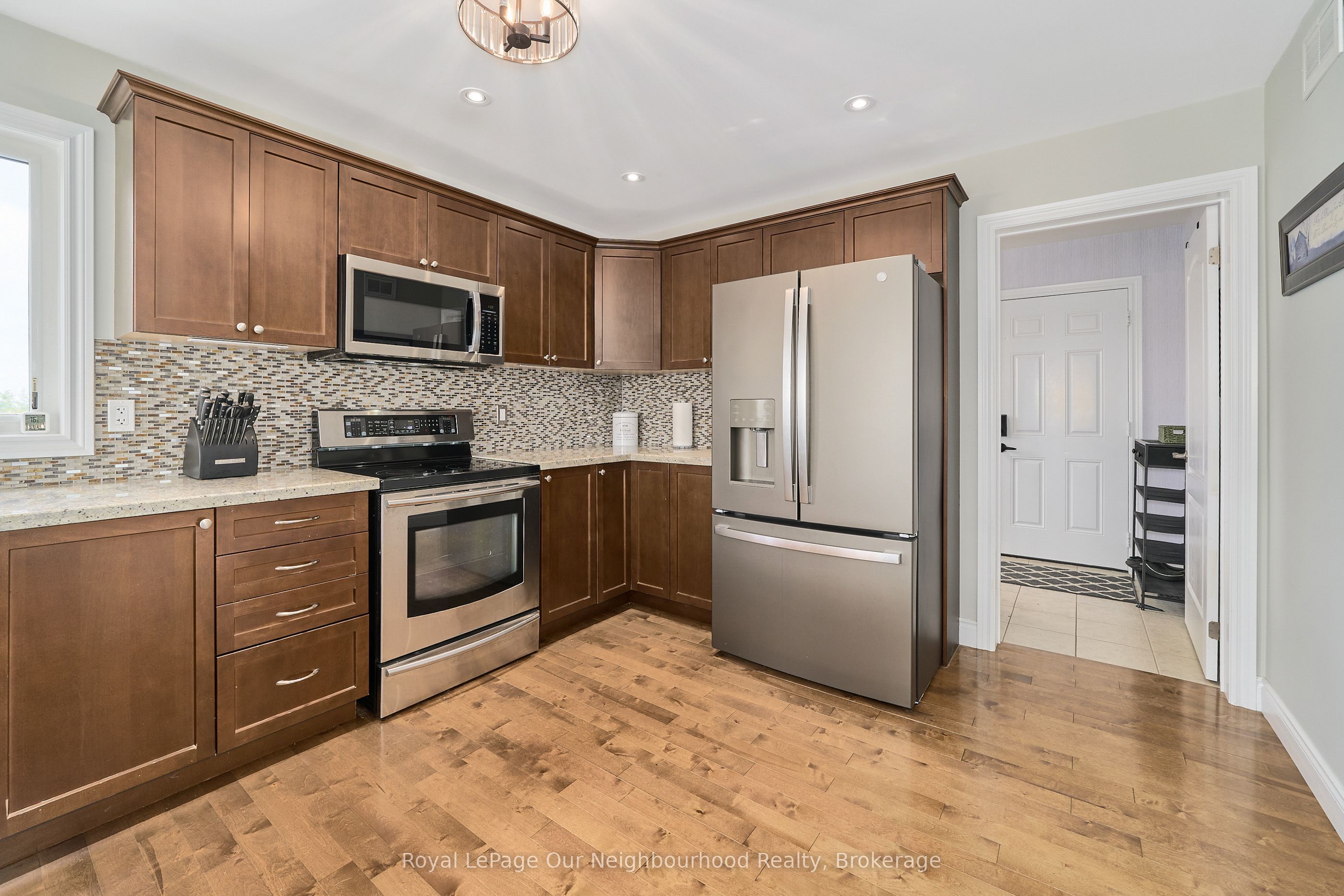2317 Hillview Drive Property Photo 15