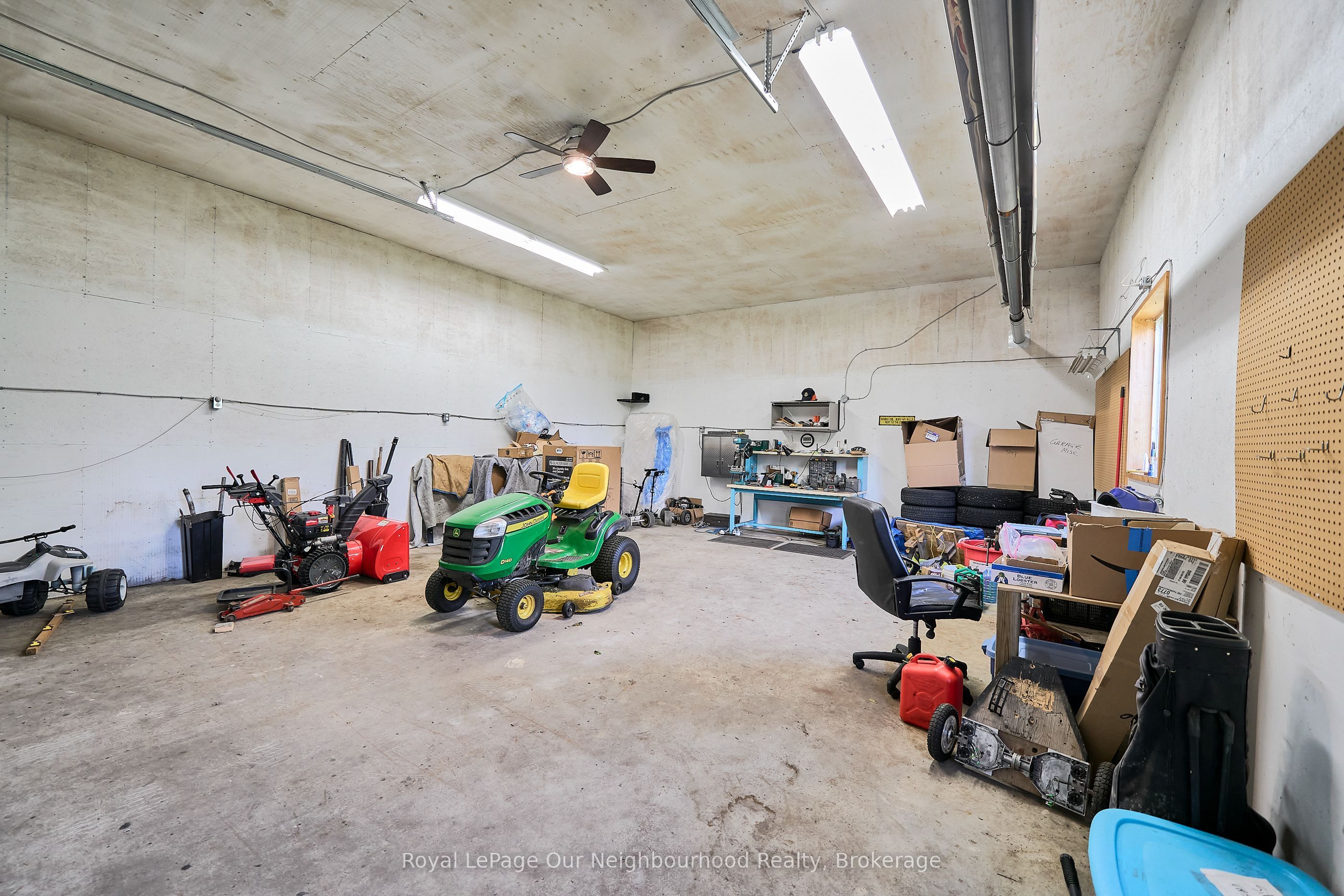 2317 Hillview Drive Property Photo 40