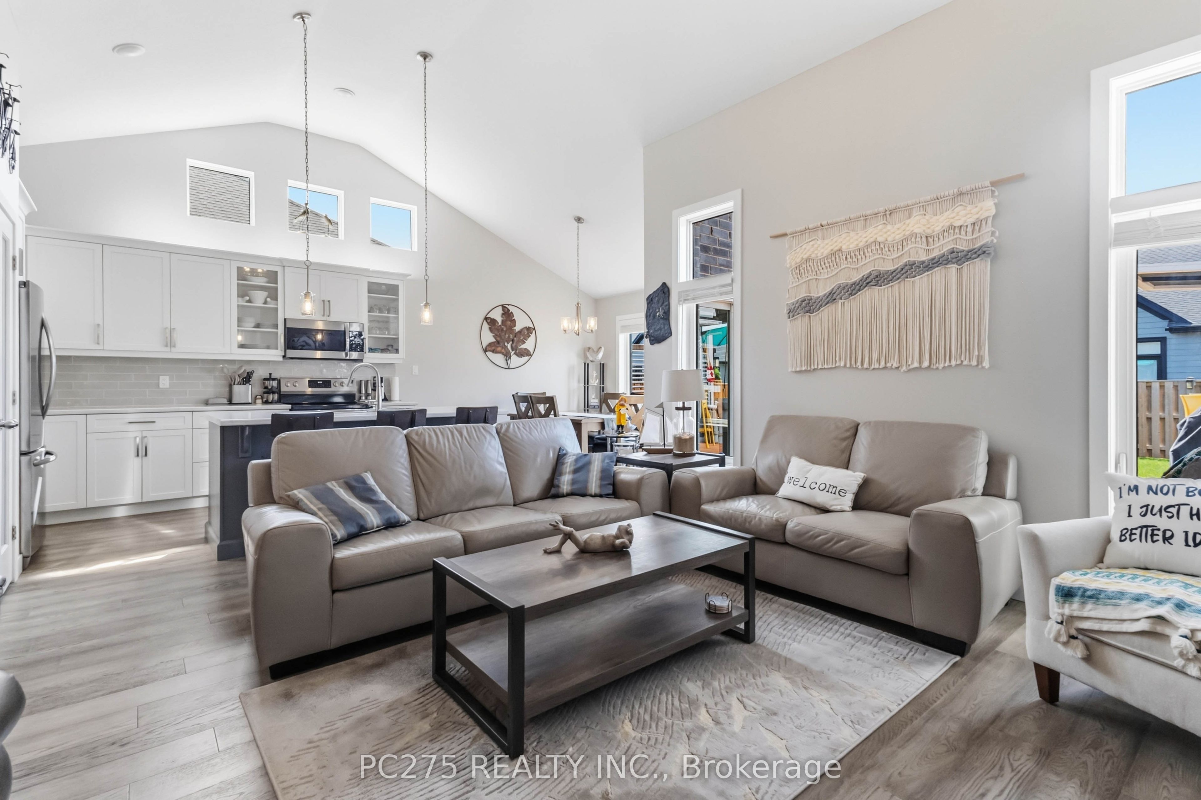 246 Hill Street Property Photo 6