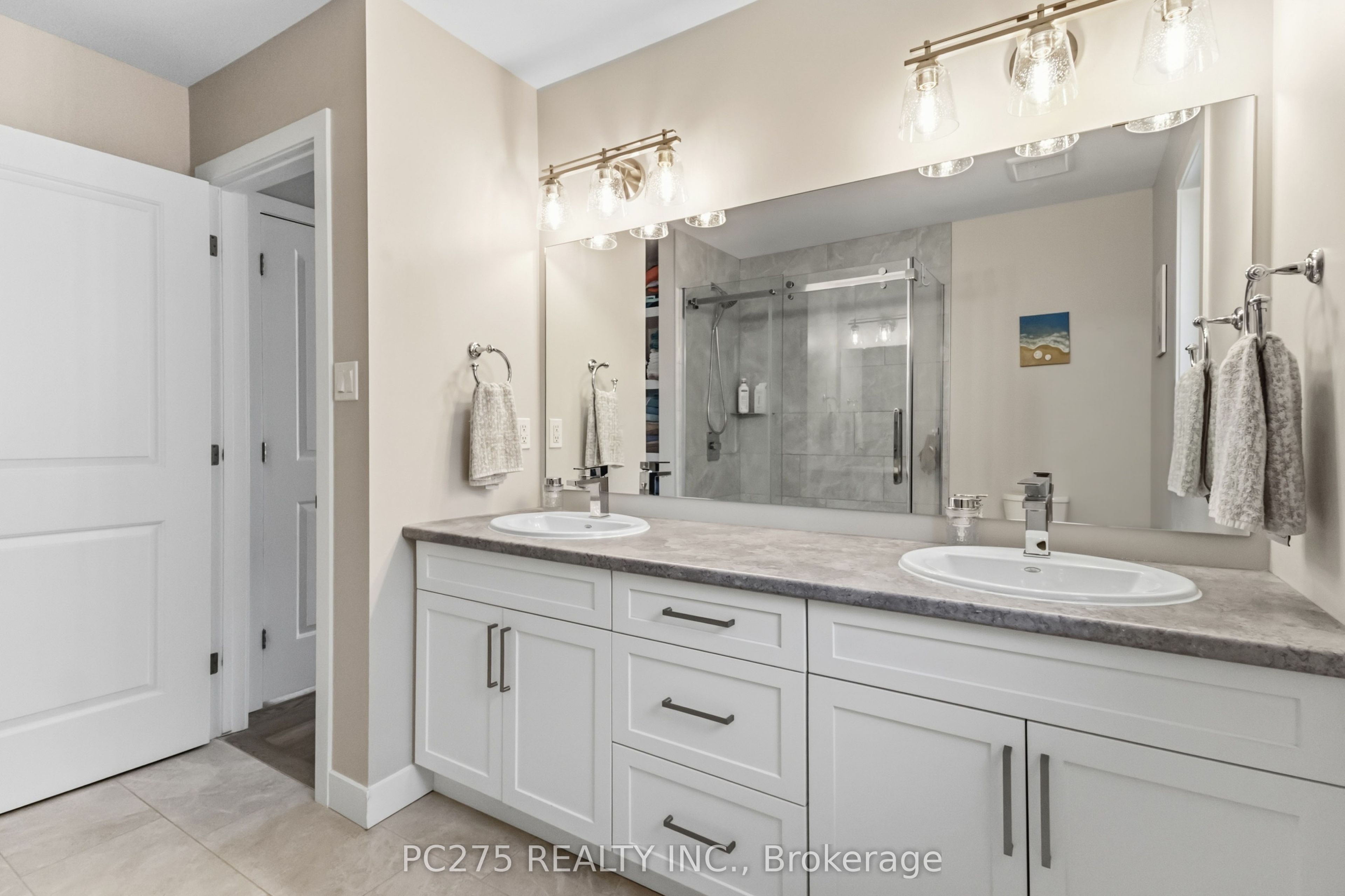 246 Hill Street Property Photo 26