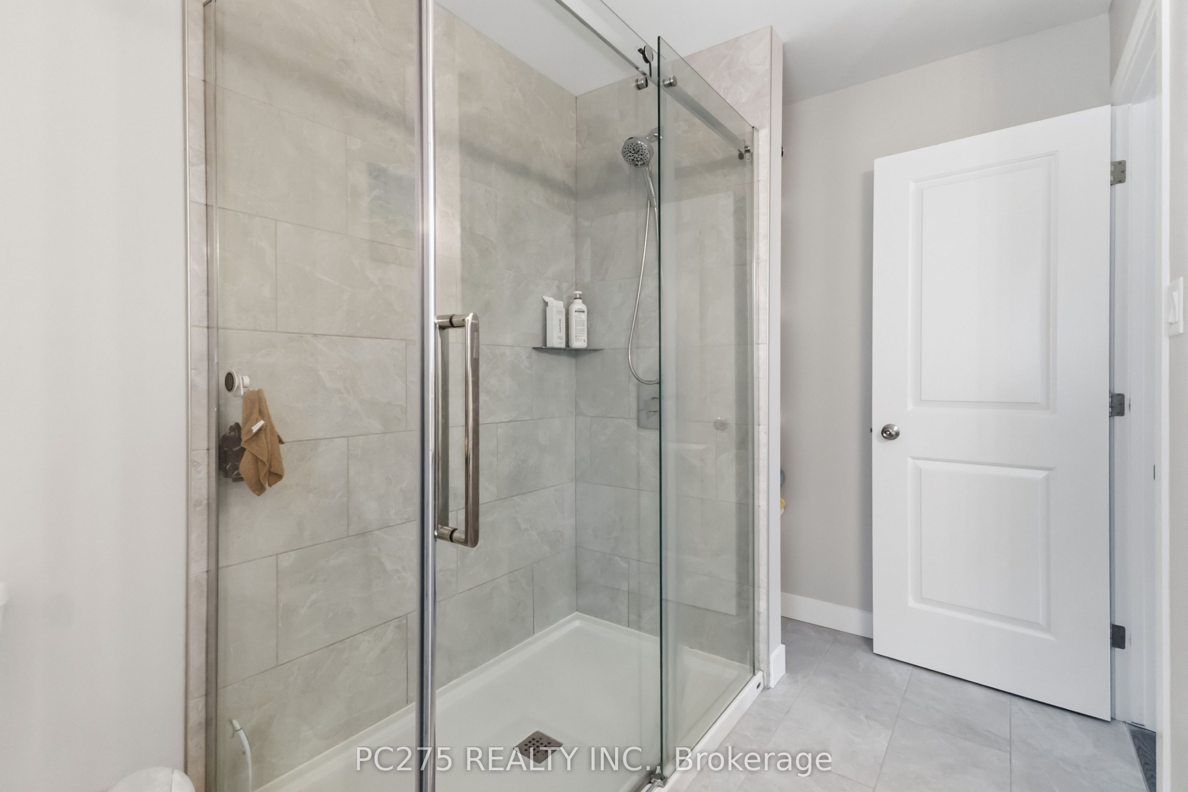 246 Hill Street Property Photo 27