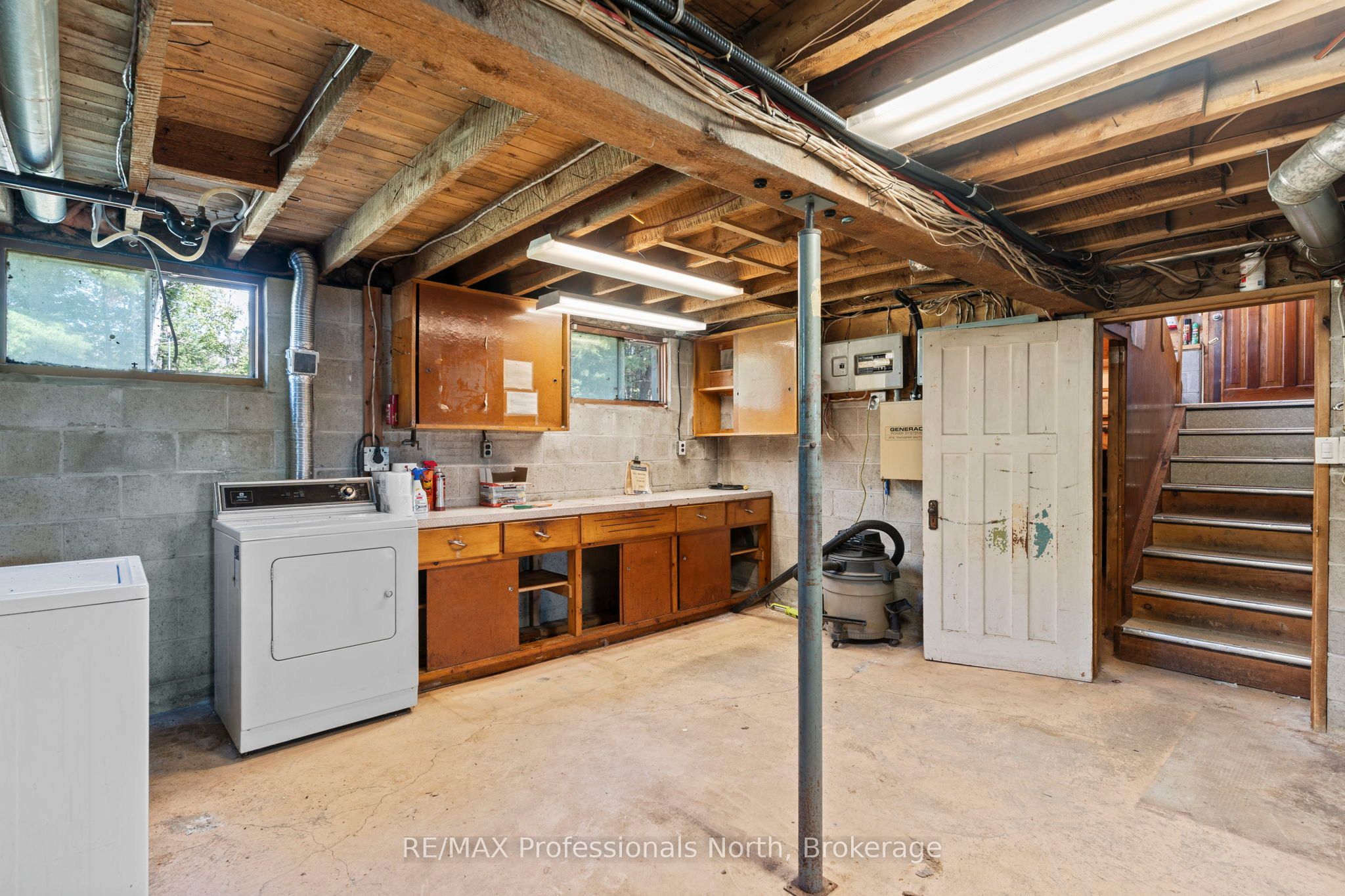 1014 Log Cabin Lane Property Photo 21