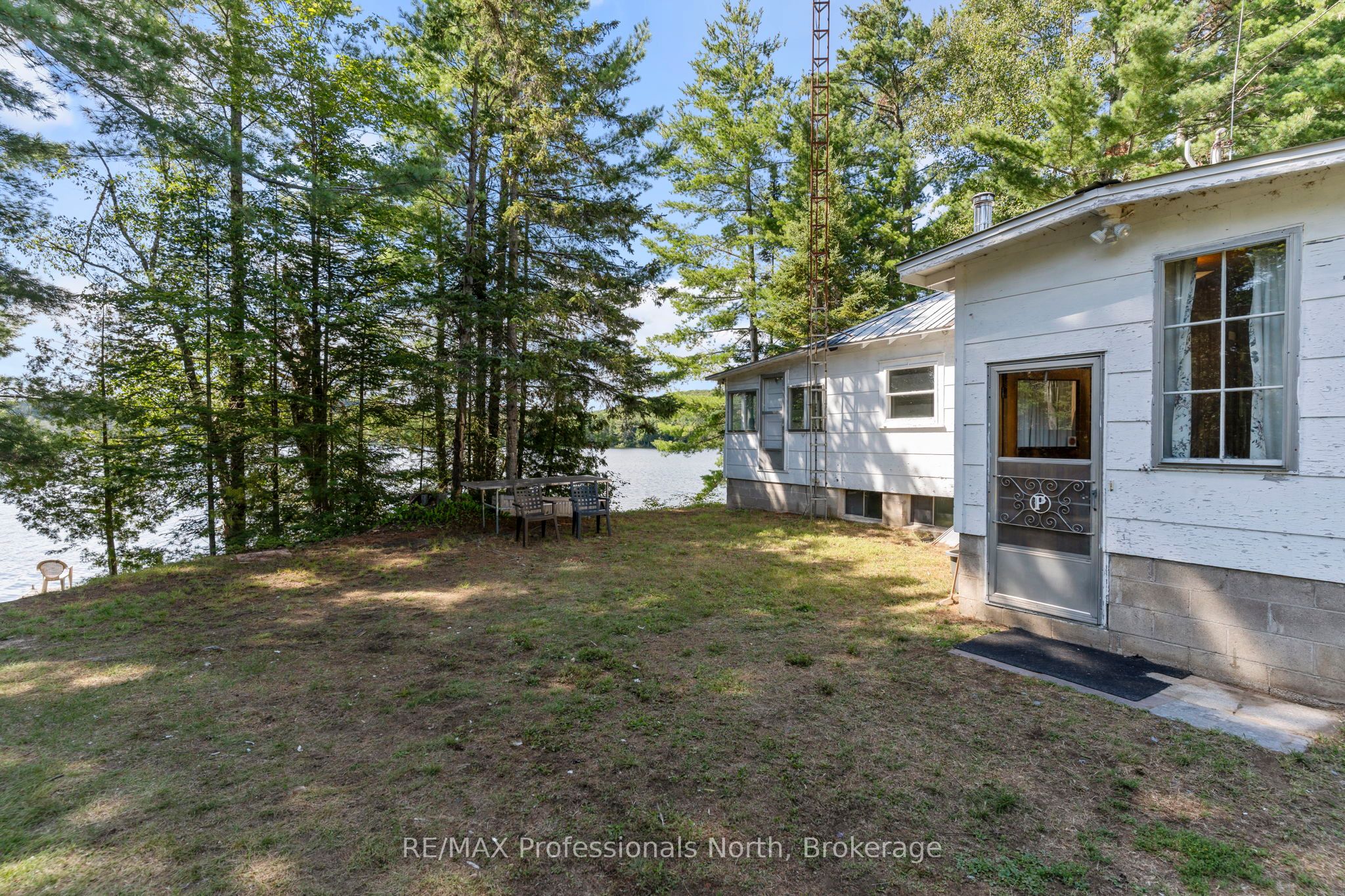 1014 Log Cabin Lane Property Photo 24
