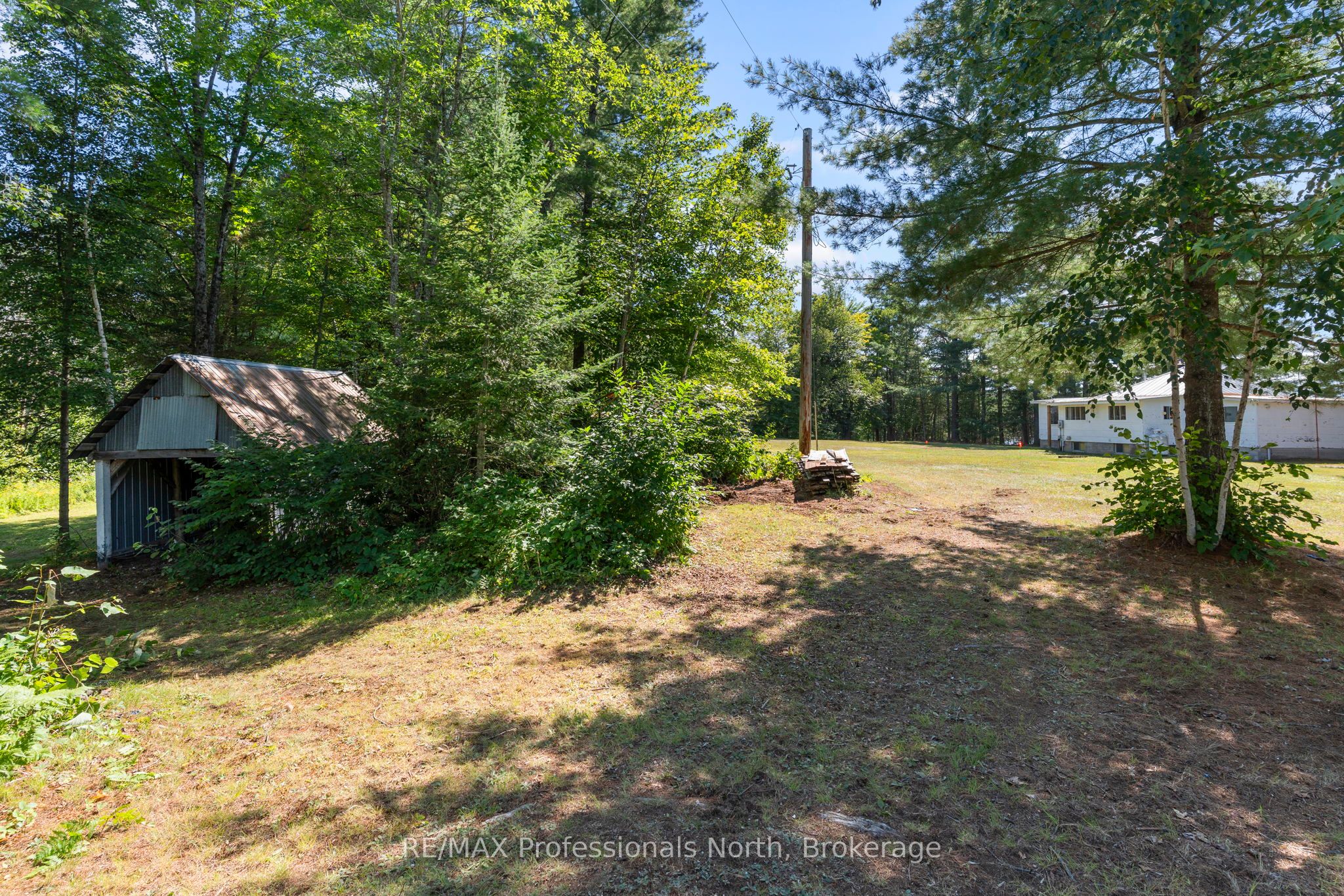 1014 Log Cabin Lane Property Photo 28