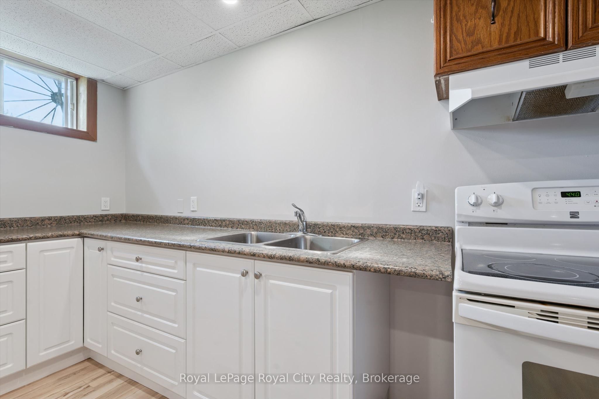 7689 Second Line Property Photo 24