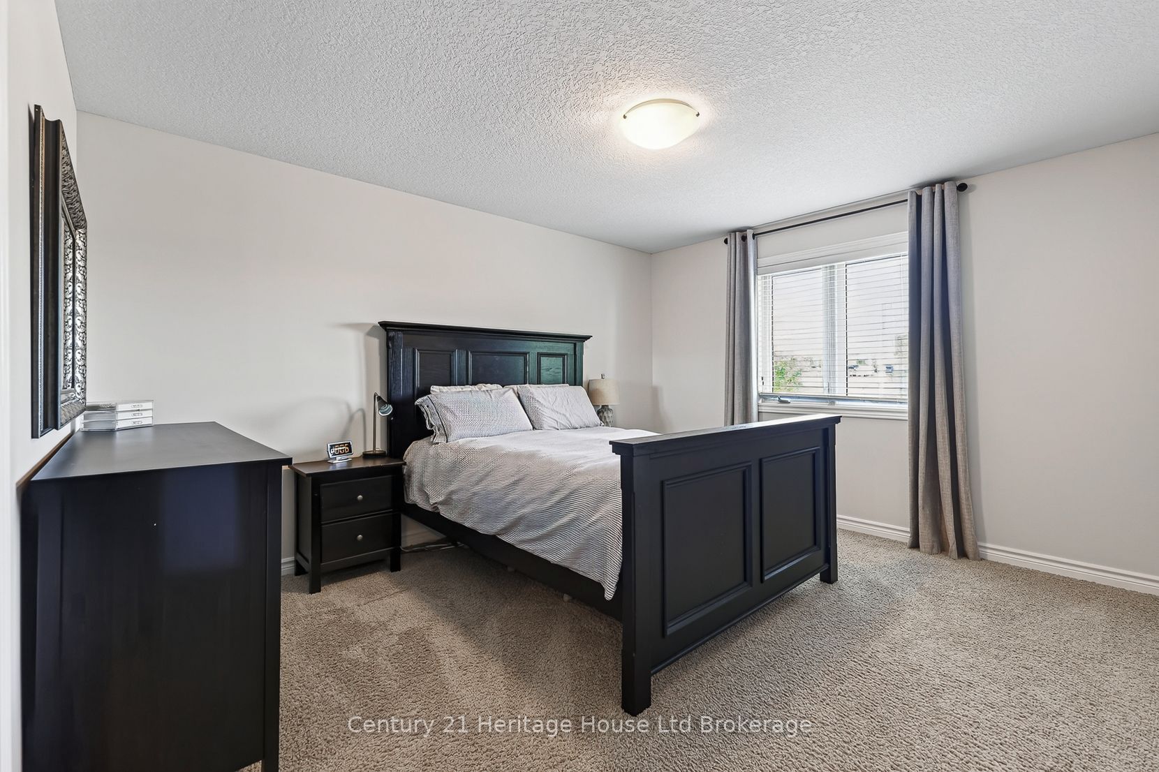 783 Frontenac Crescent Property Photo 24