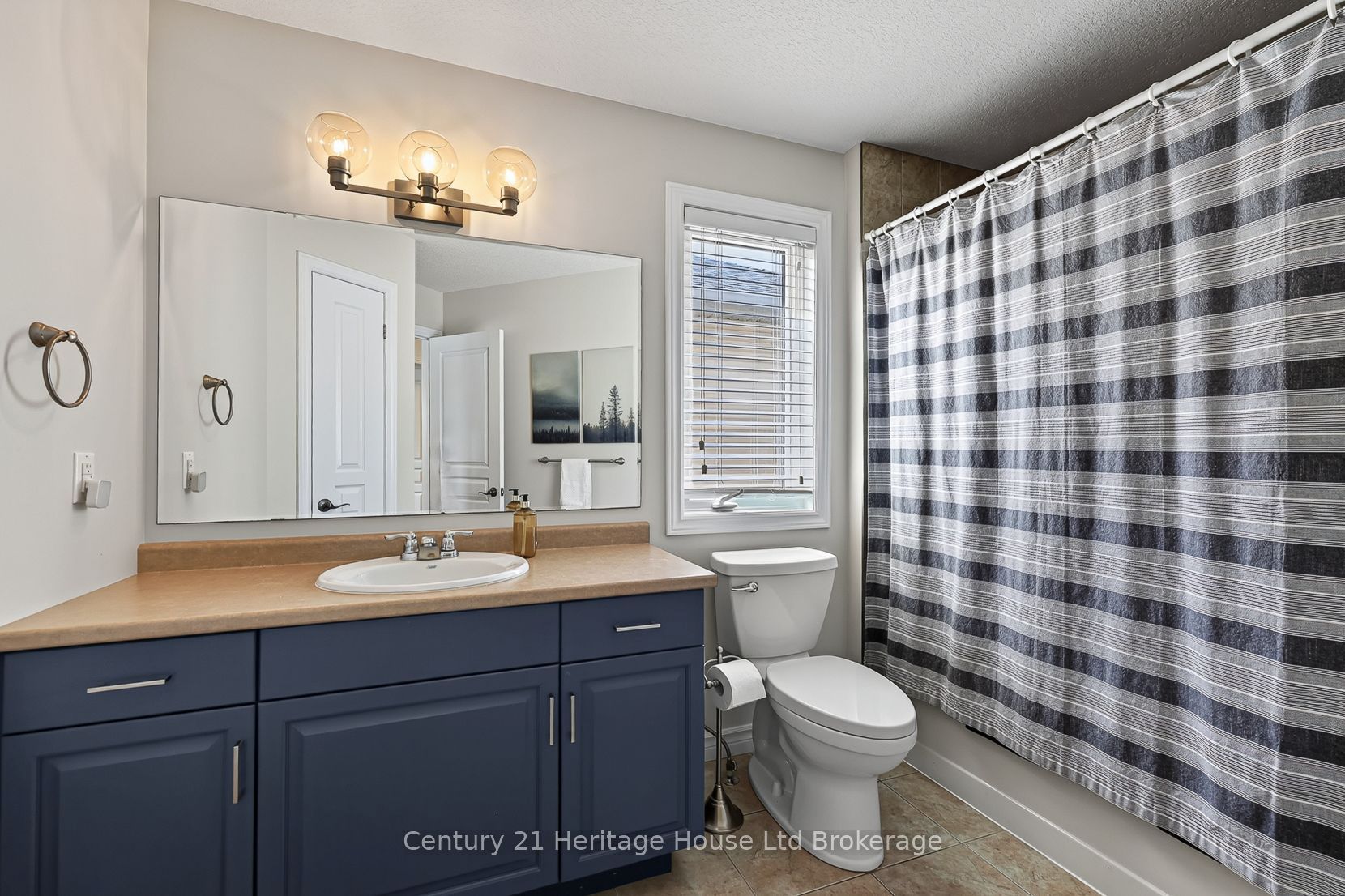 783 Frontenac Crescent Property Photo 29