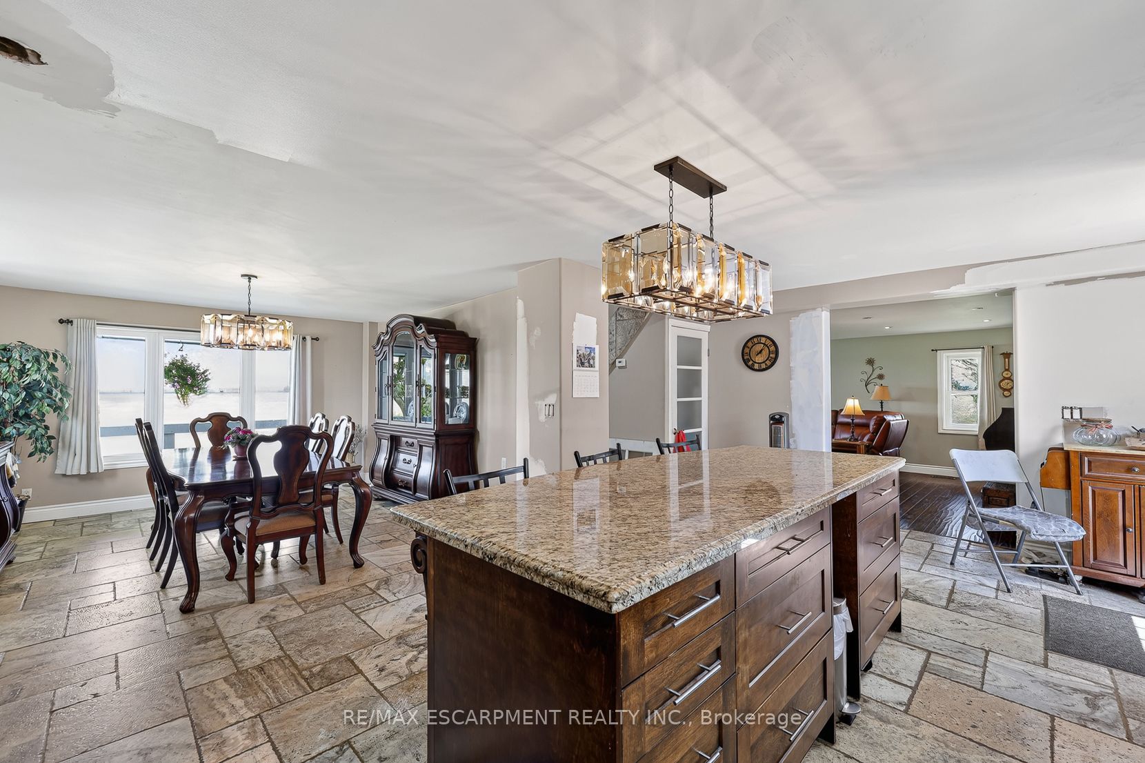 3120 Highway #3 W Property Photo 13