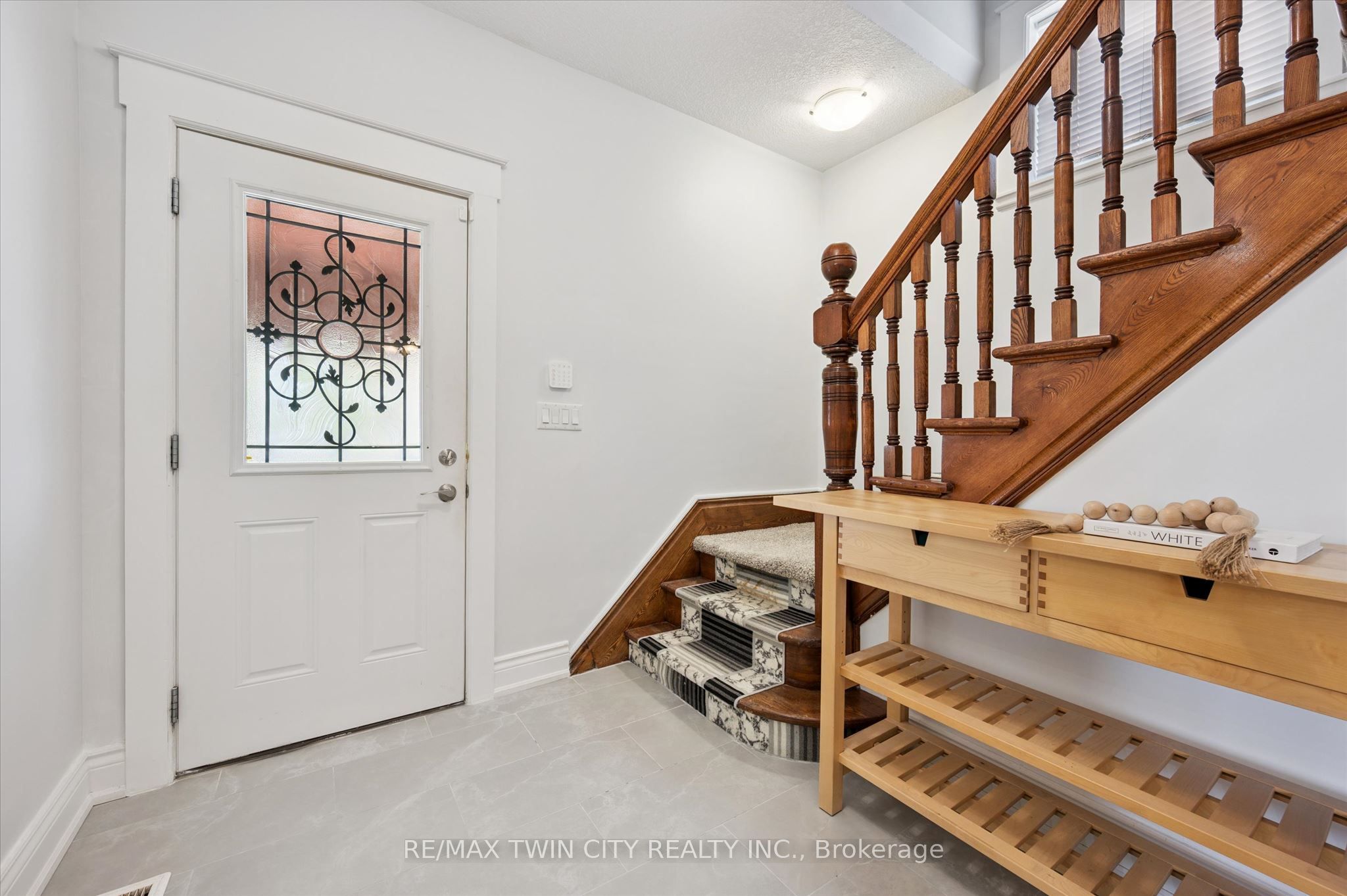 40 Madison Avenue S Property Photo 4