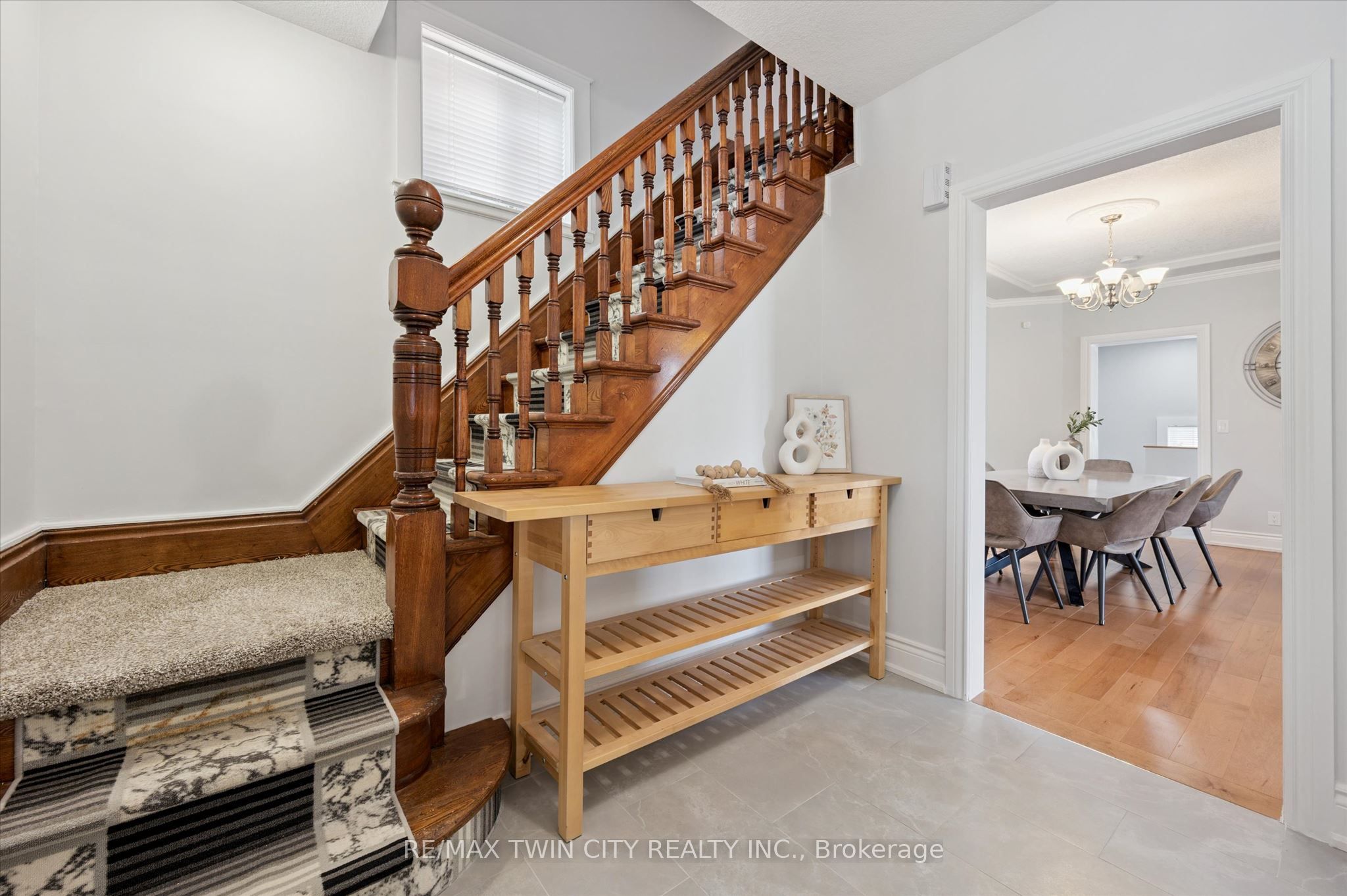 40 Madison Avenue S Property Photo 5