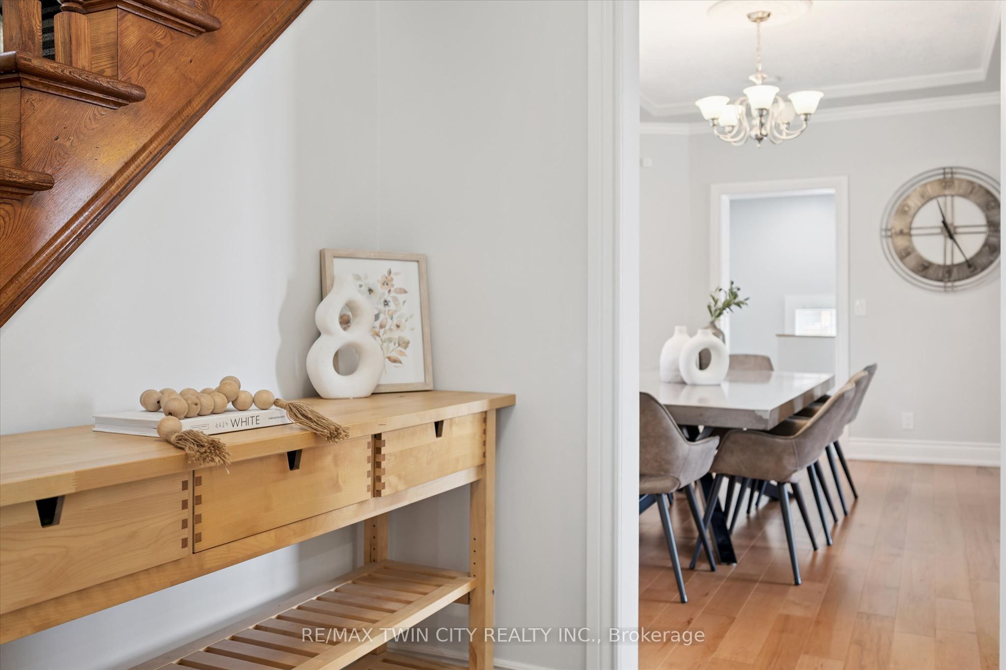 40 Madison Avenue S Property Photo 6