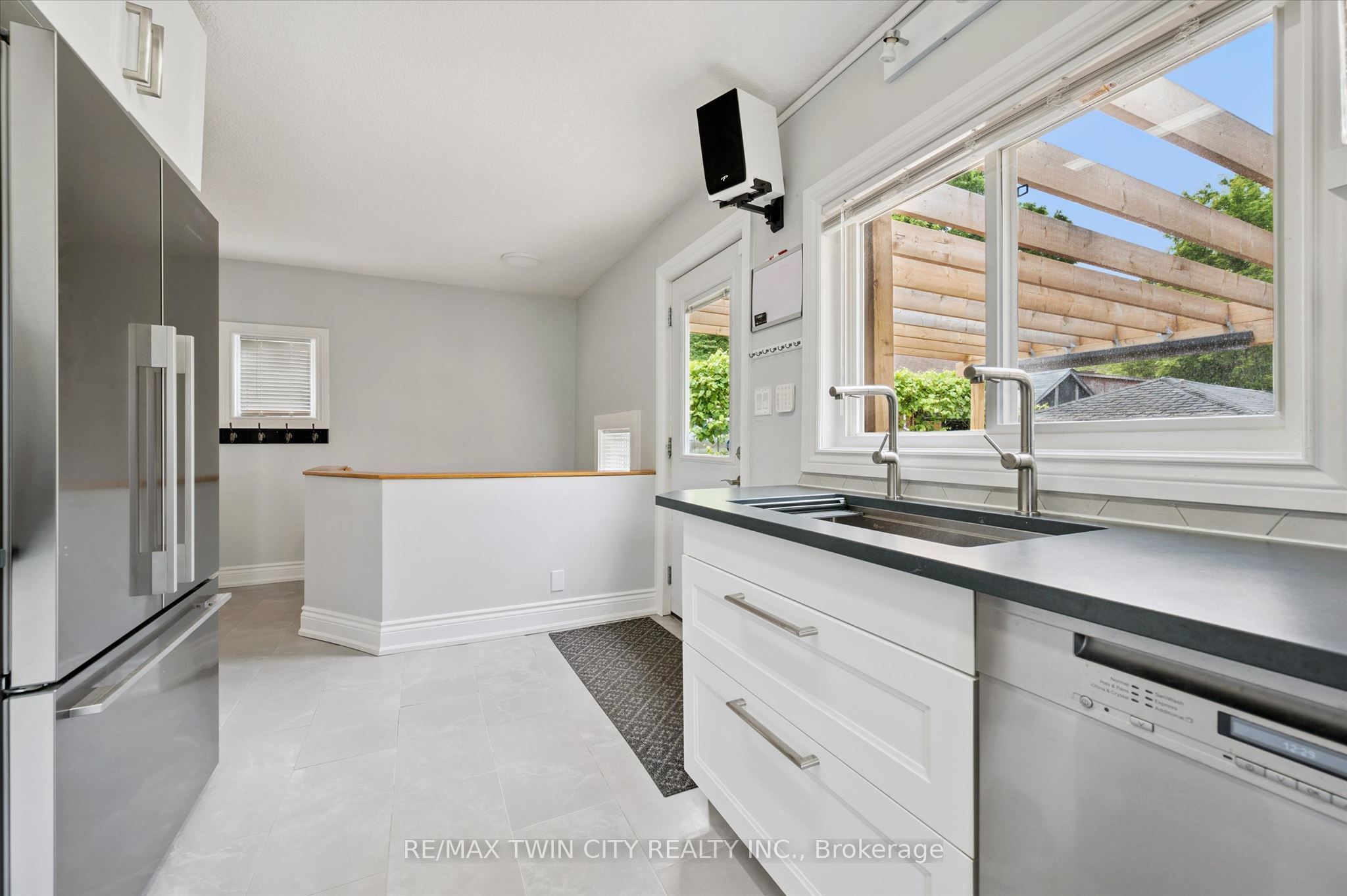 40 Madison Avenue S Property Photo 20