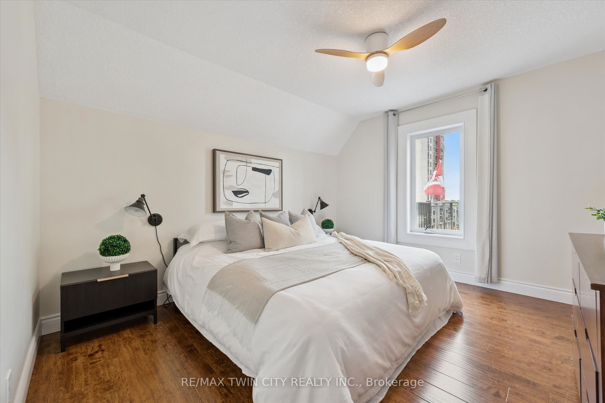 40 Madison Avenue S Property Photo 26