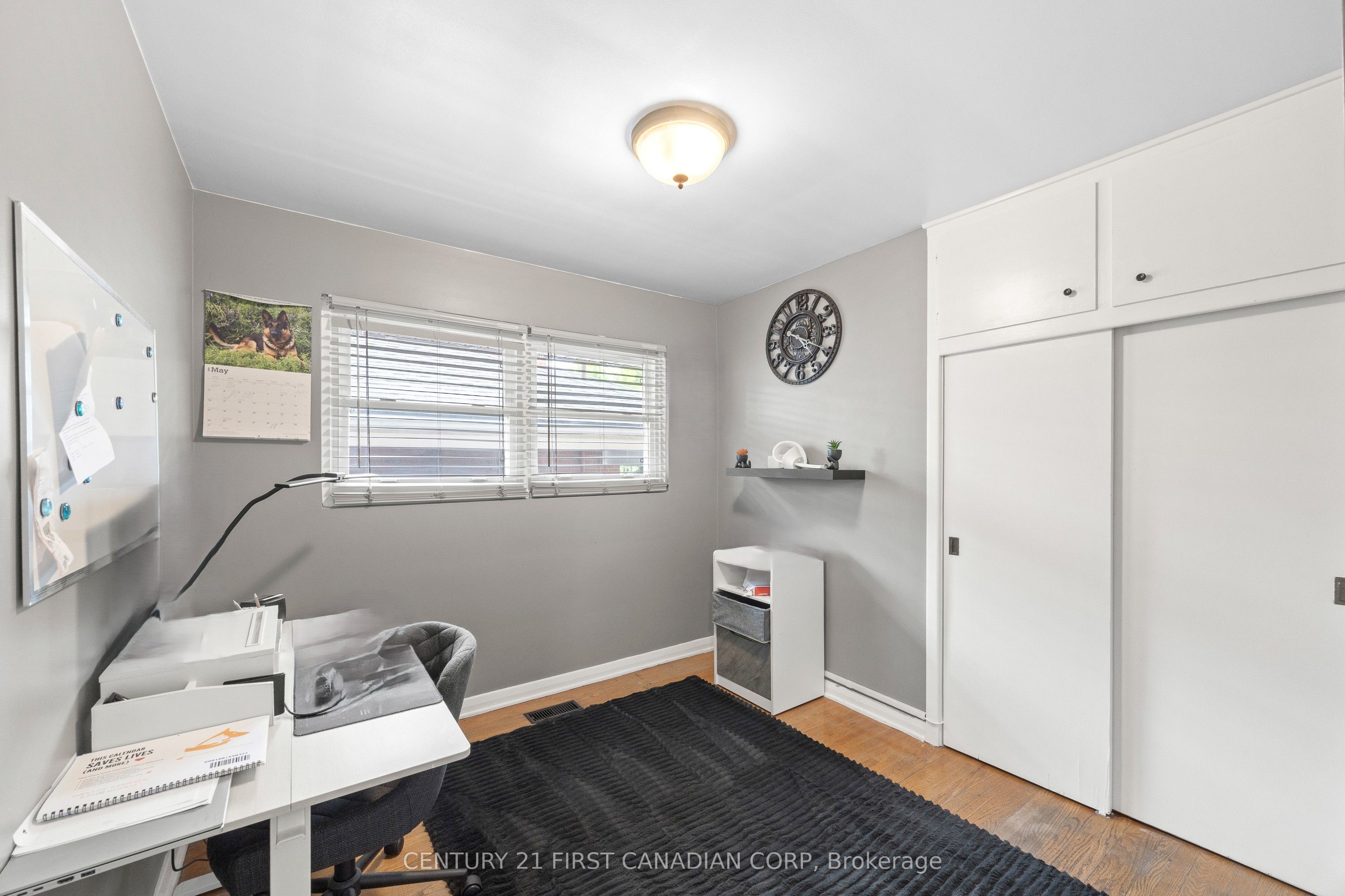 58 Centre Crescent N Property Photo 21
