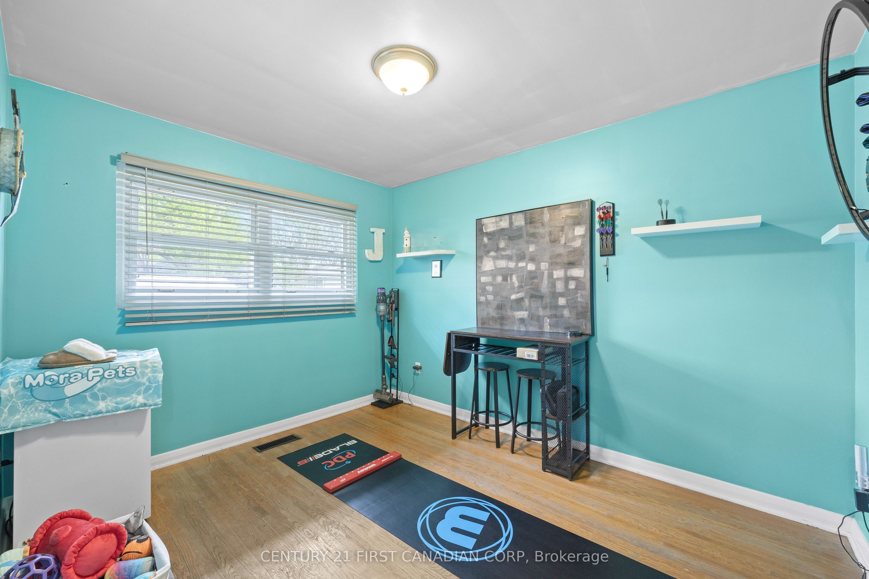 58 Centre Crescent N Property Photo 22