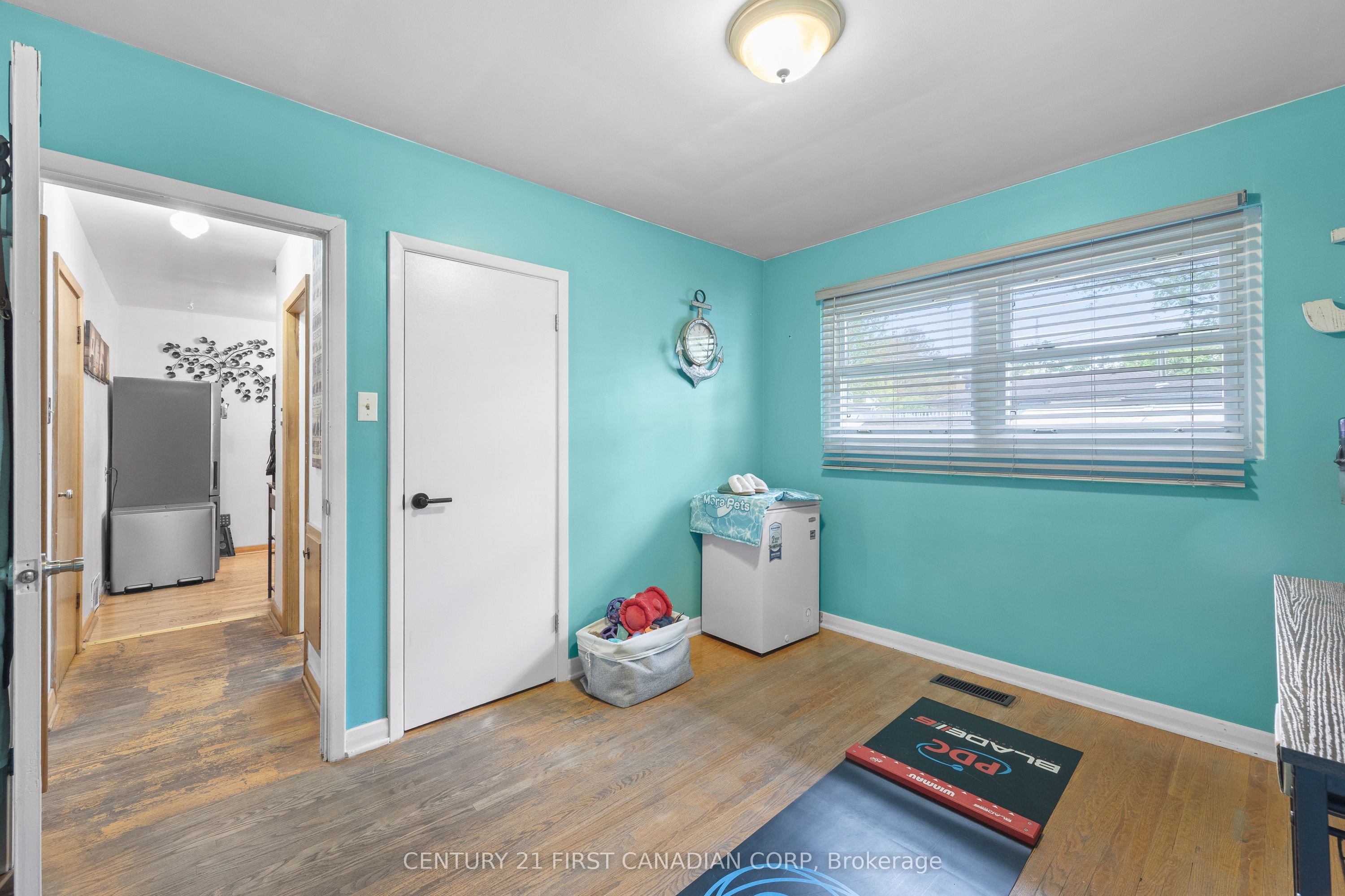 58 Centre Crescent N Property Photo 23