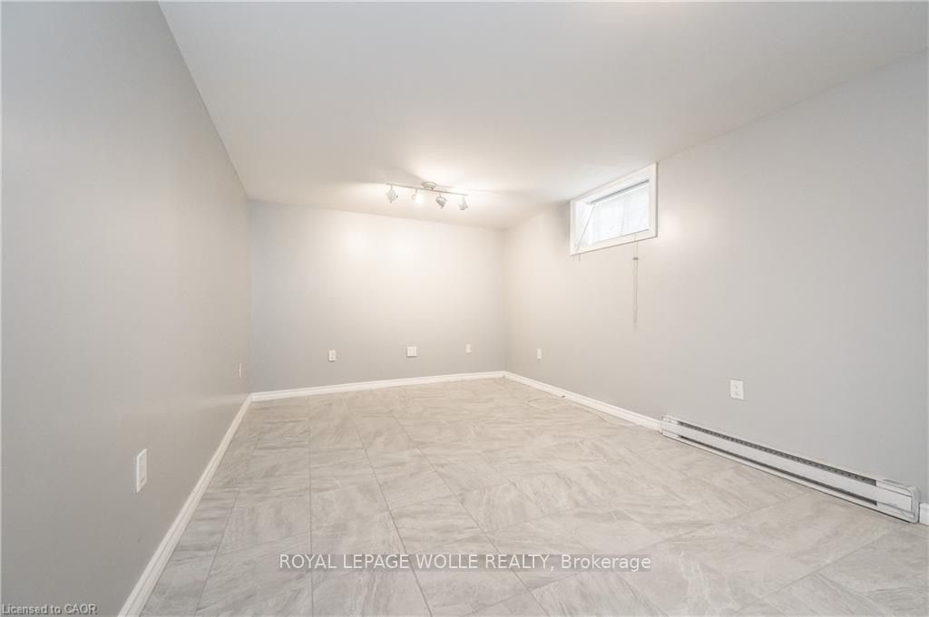 275 Main Street Lower Property Photo 17