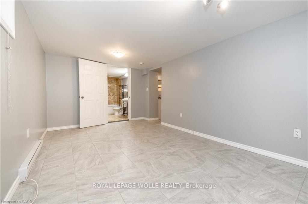 275 Main Street Lower Property Photo 19